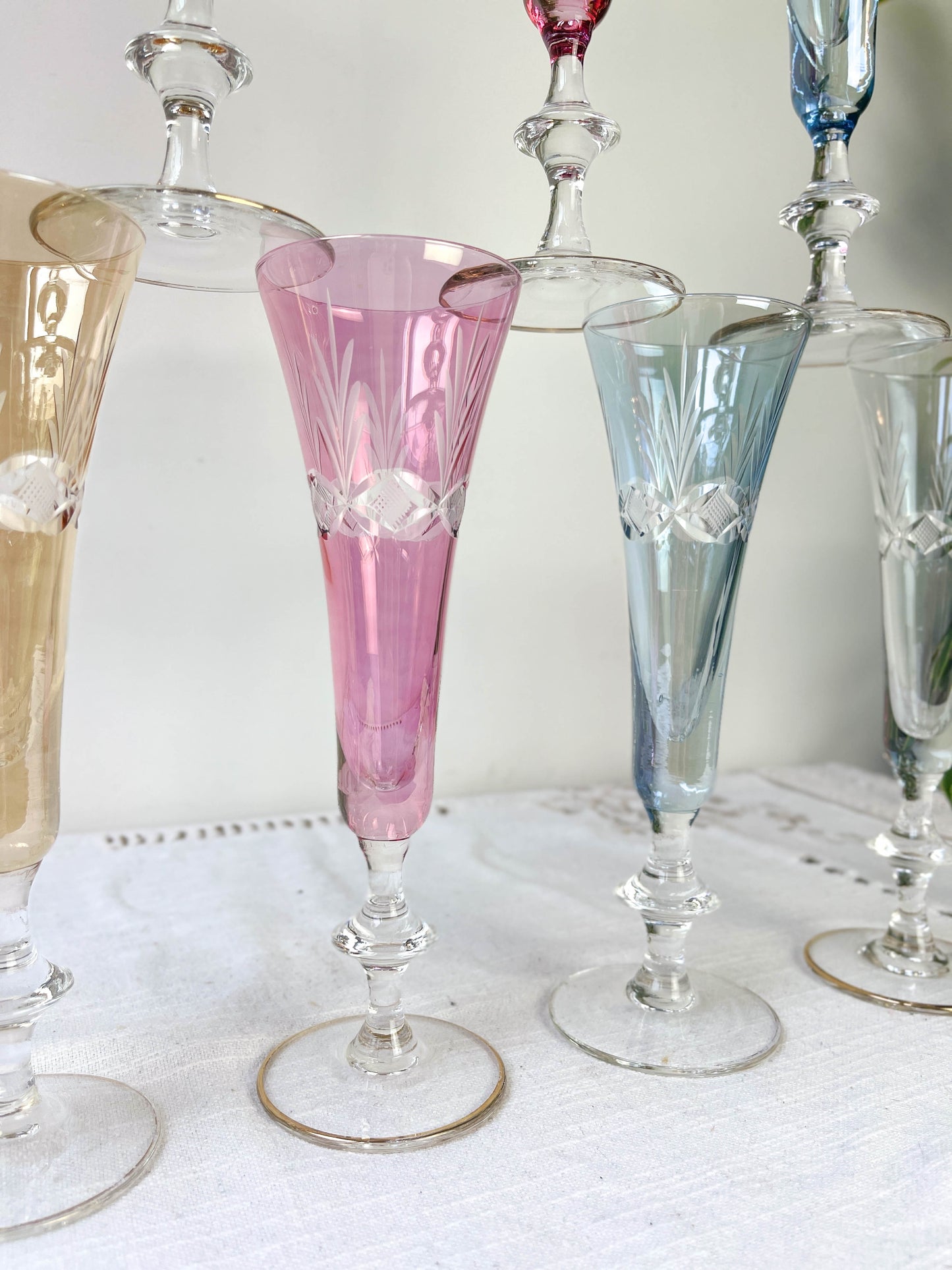 10 Flûtes à champagne cristal ciselé coloré vintage
