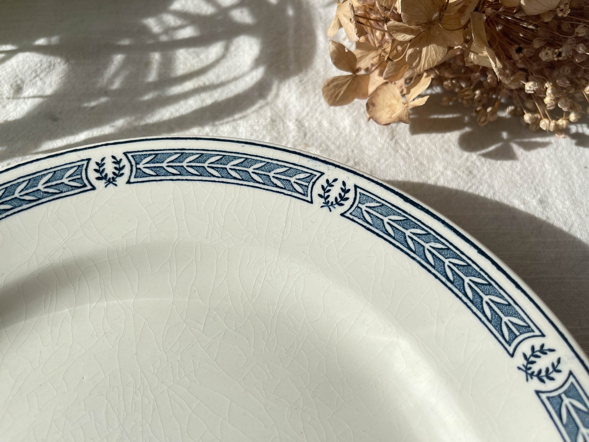 Plat piédouche vintage Terre de fer SALINS modèle "CASTELLANE" Made in France