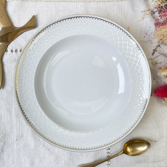 Plat creux porcelaine blanche dorée BAVARIA modèle "Annabell" -