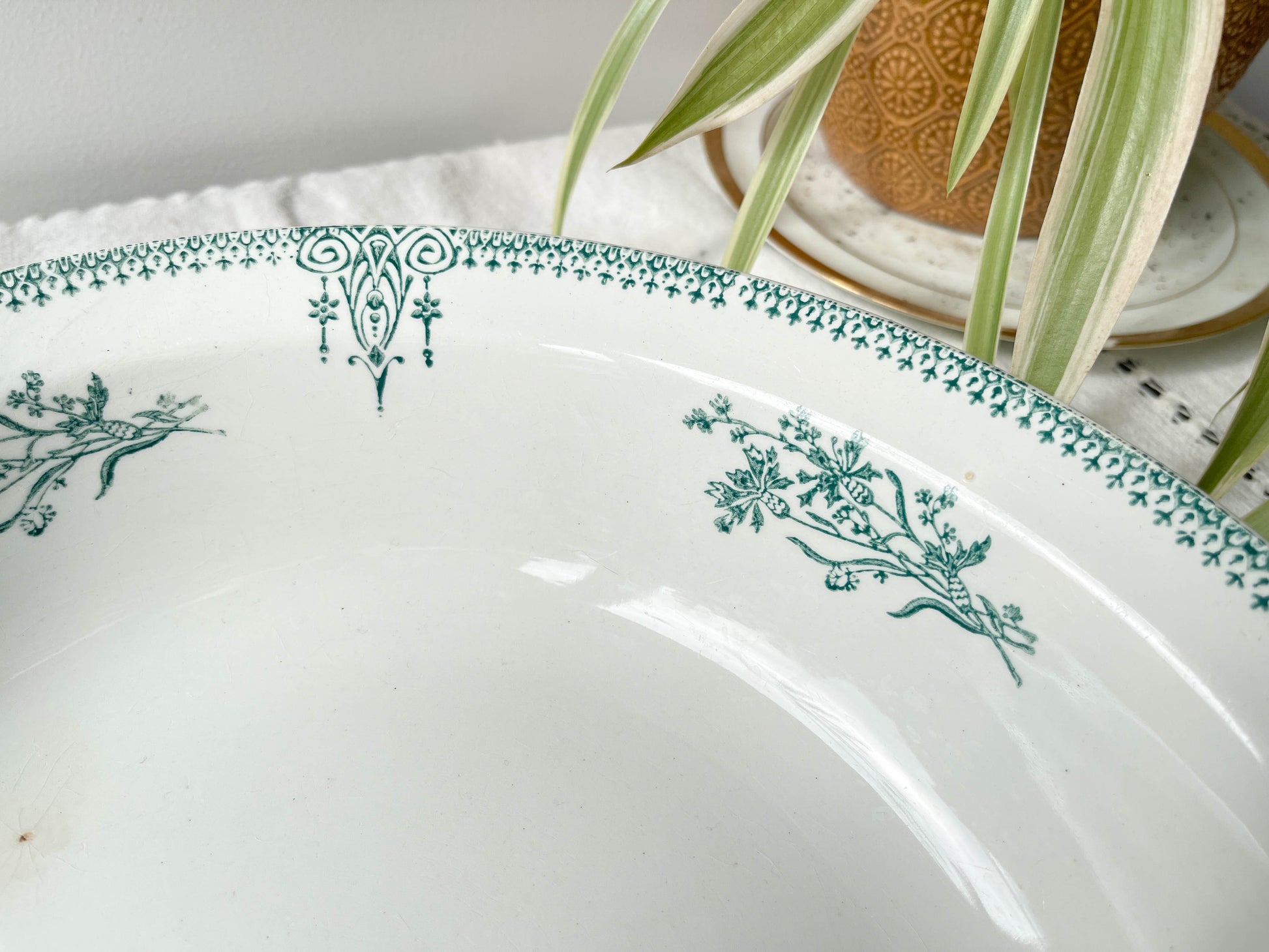 Plat creux vintage Terre de fer bleue ST AMAND 4003
