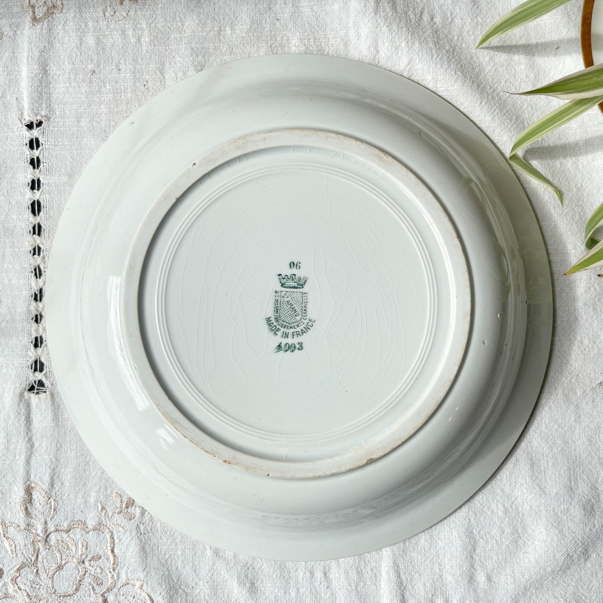 Plat creux vintage Terre de fer bleue ST AMAND 4003