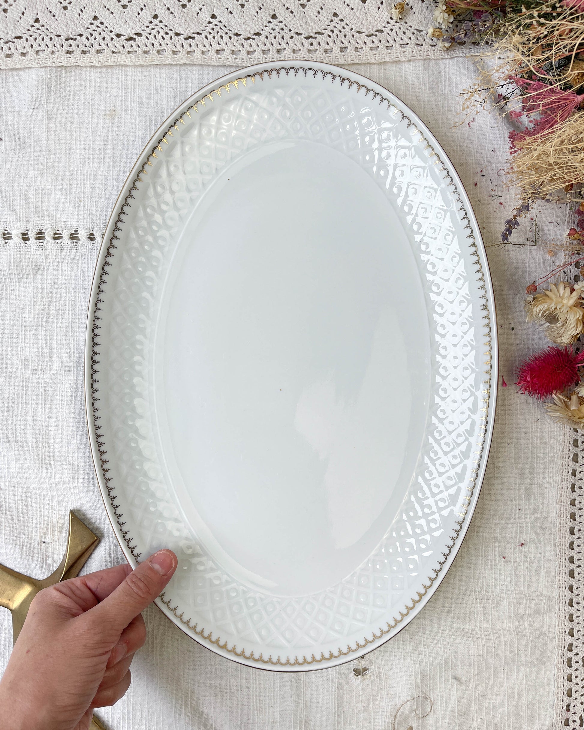 Plat oval porcelaine blanche dorée BAVARIA modèle "Annabell"