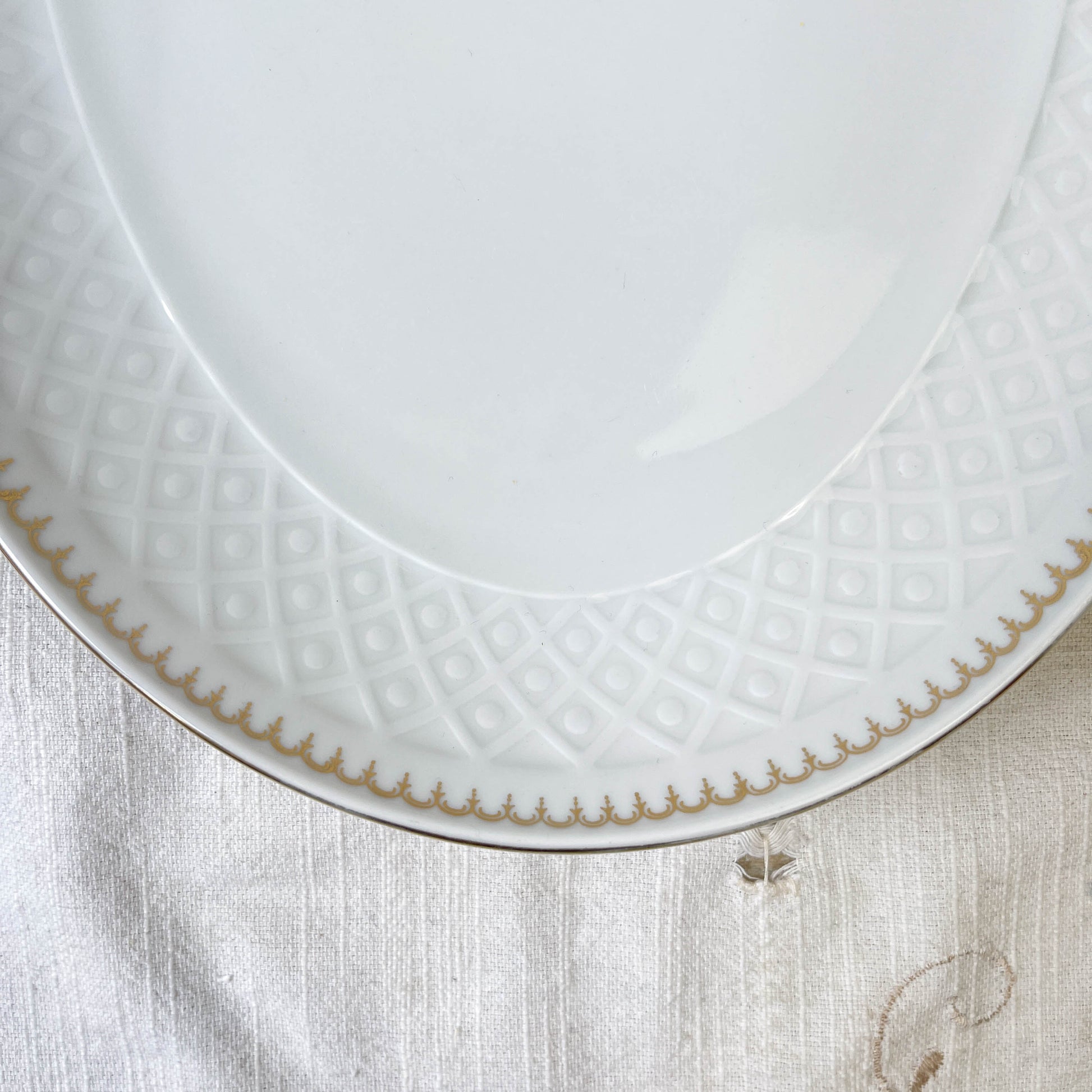 Plat oval porcelaine blanche dorée BAVARIA modèle "Annabell"