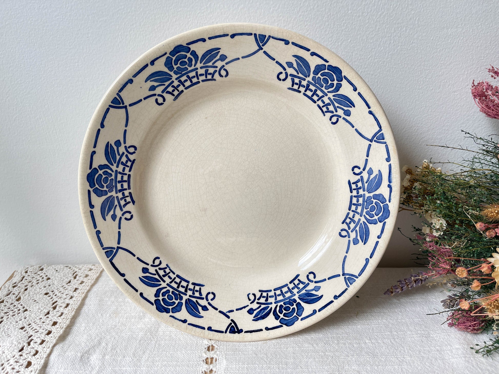 Plat piédouche vintage Terre de fer Choisy le Roi modèle Gorgette Made in France
