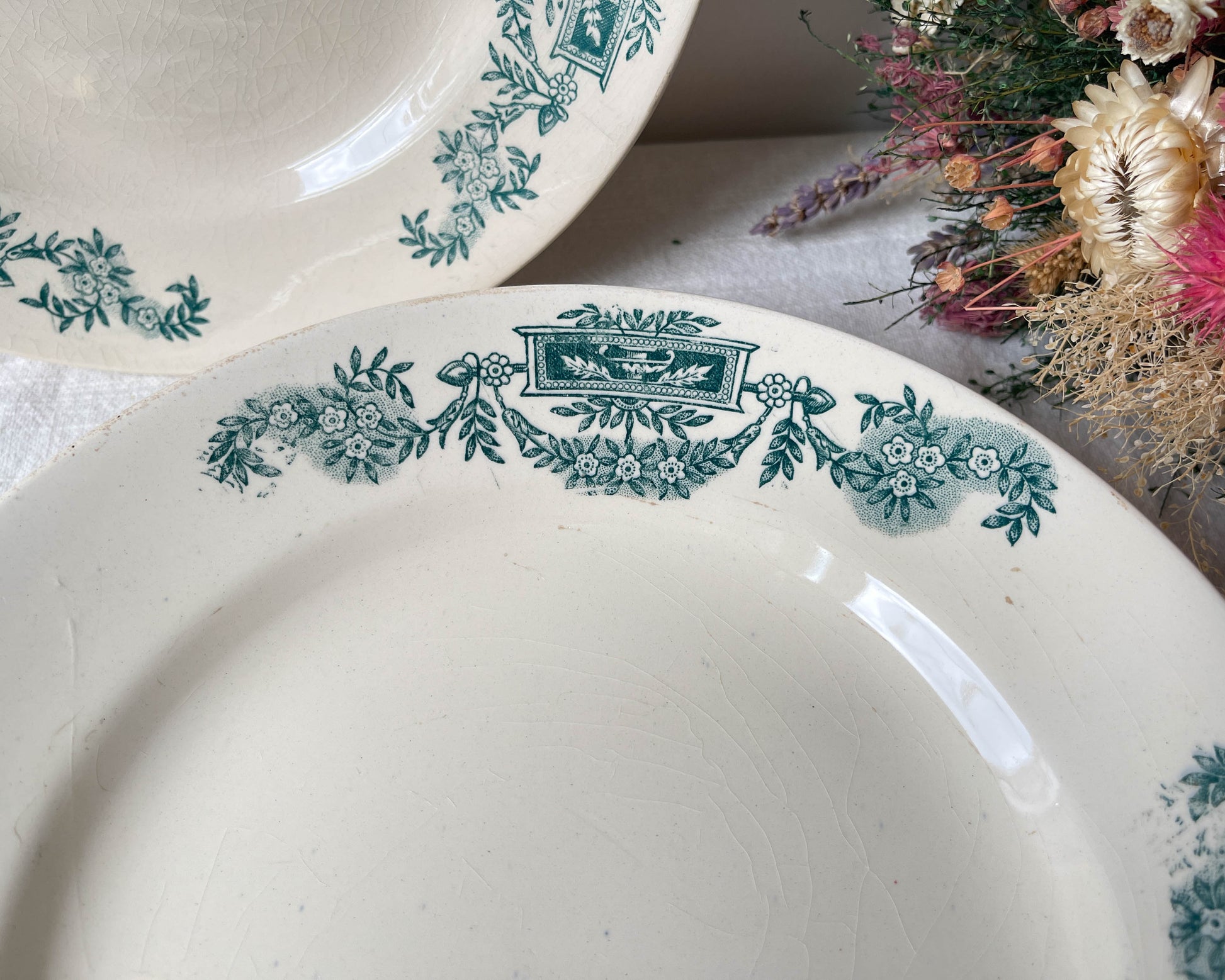 Plat piédouche vintage Terre de fer Longchamp modèle Lutèce Made in France