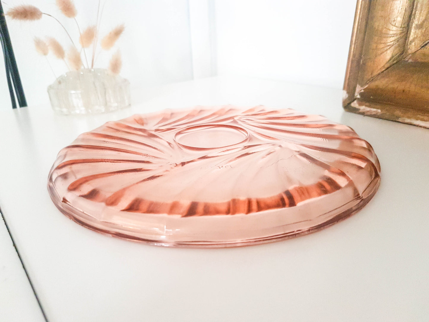 Plat vintage en verre rose style ART DECO 1950