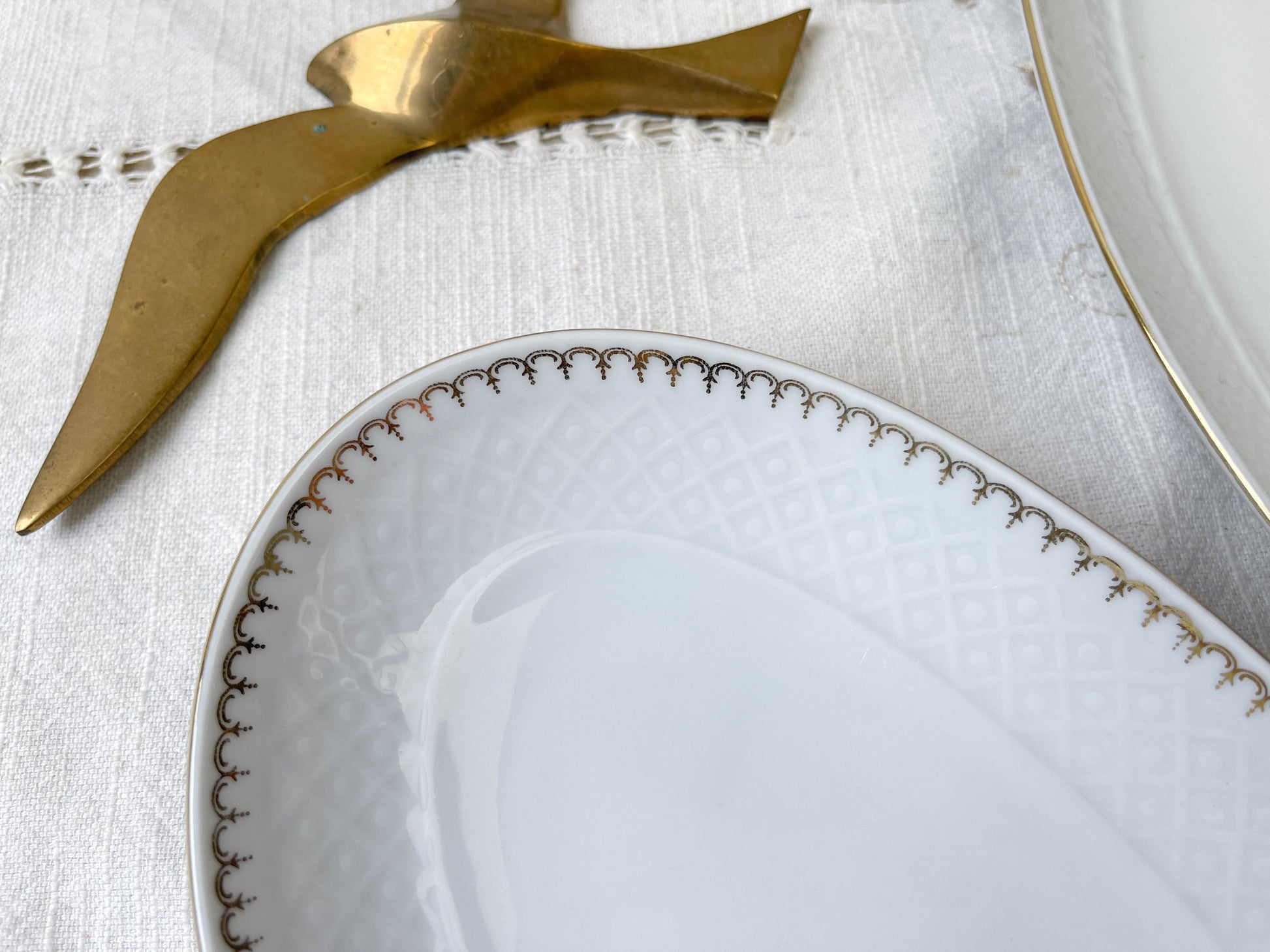 2 Raviers porcelaine blanche dorée BAVARIA modèle "Annabell"