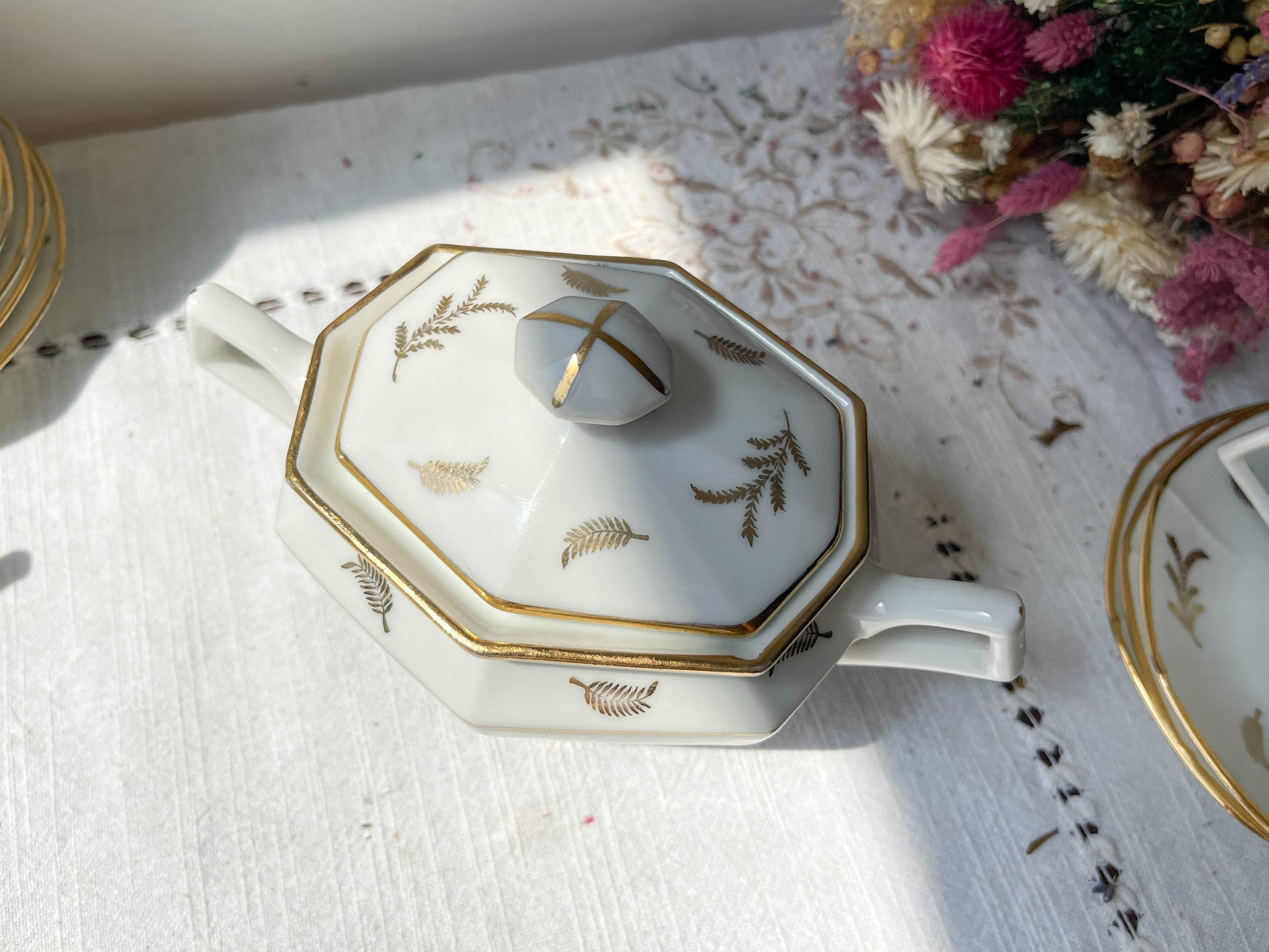 Service à thé/café vintage en porcelaine blanche doré LIMOGES