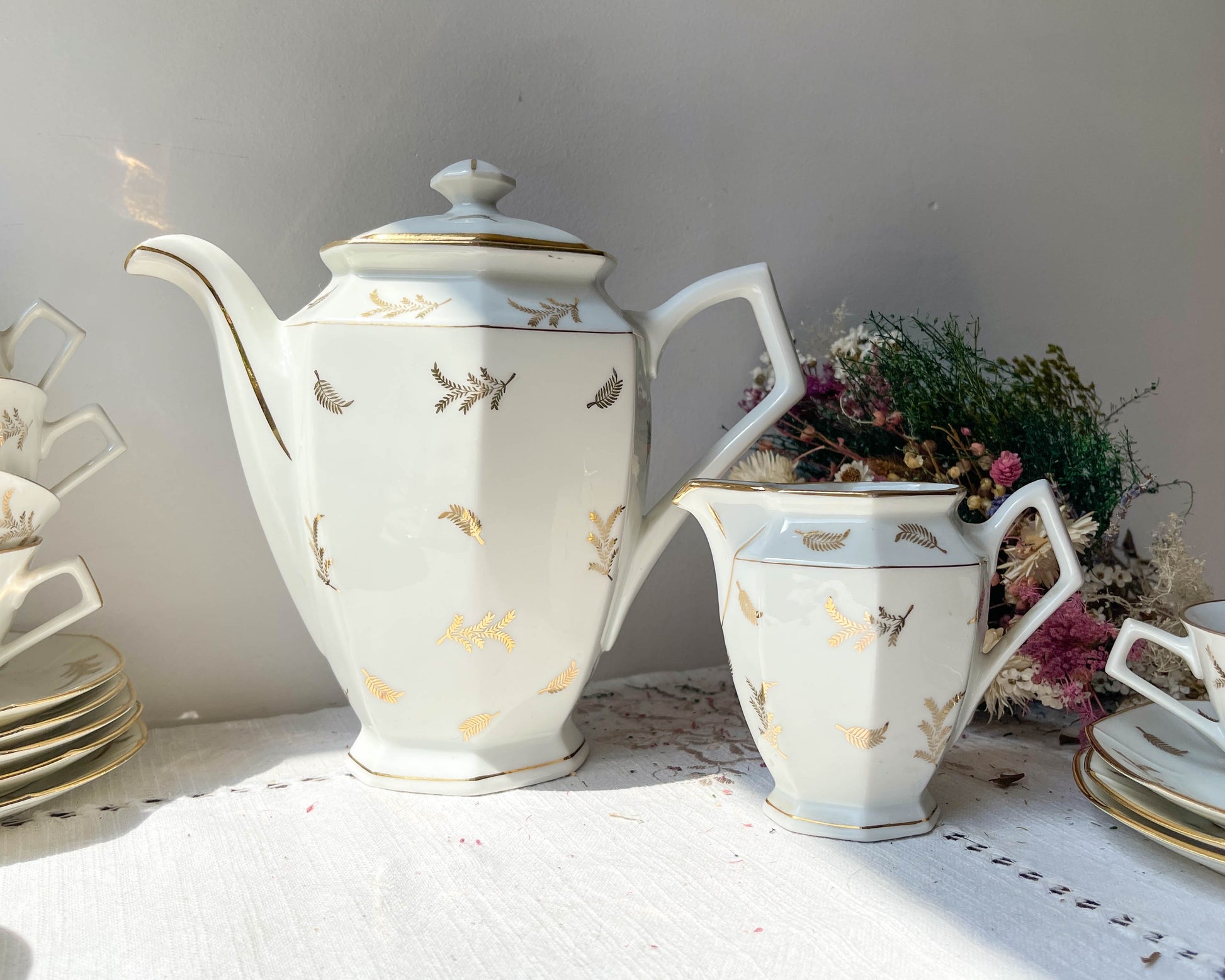 Service à thé/café vintage en porcelaine blanche doré LIMOGES