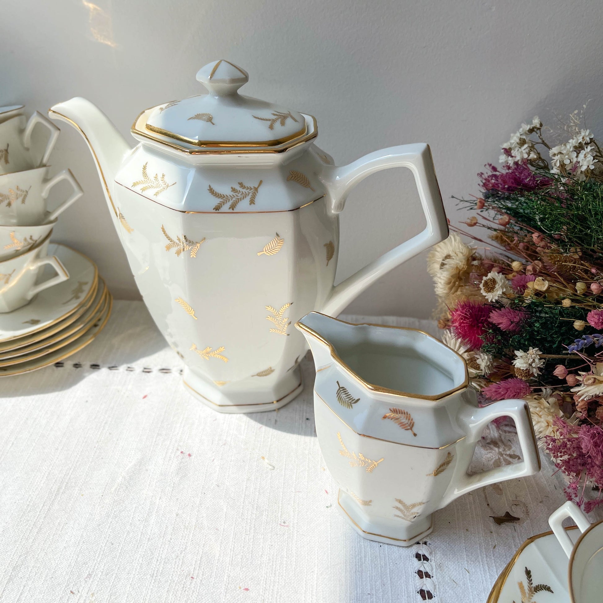 Service à thé/café vintage en porcelaine blanche doré LIMOGES