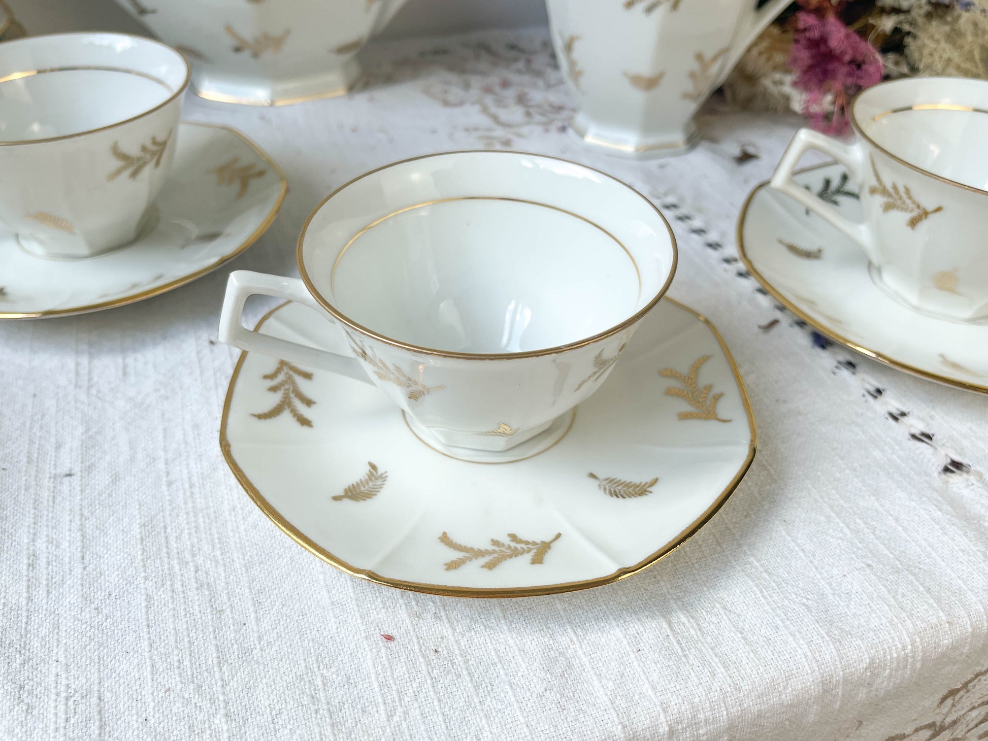 Service à thé/café vintage en porcelaine blanche doré LIMOGES