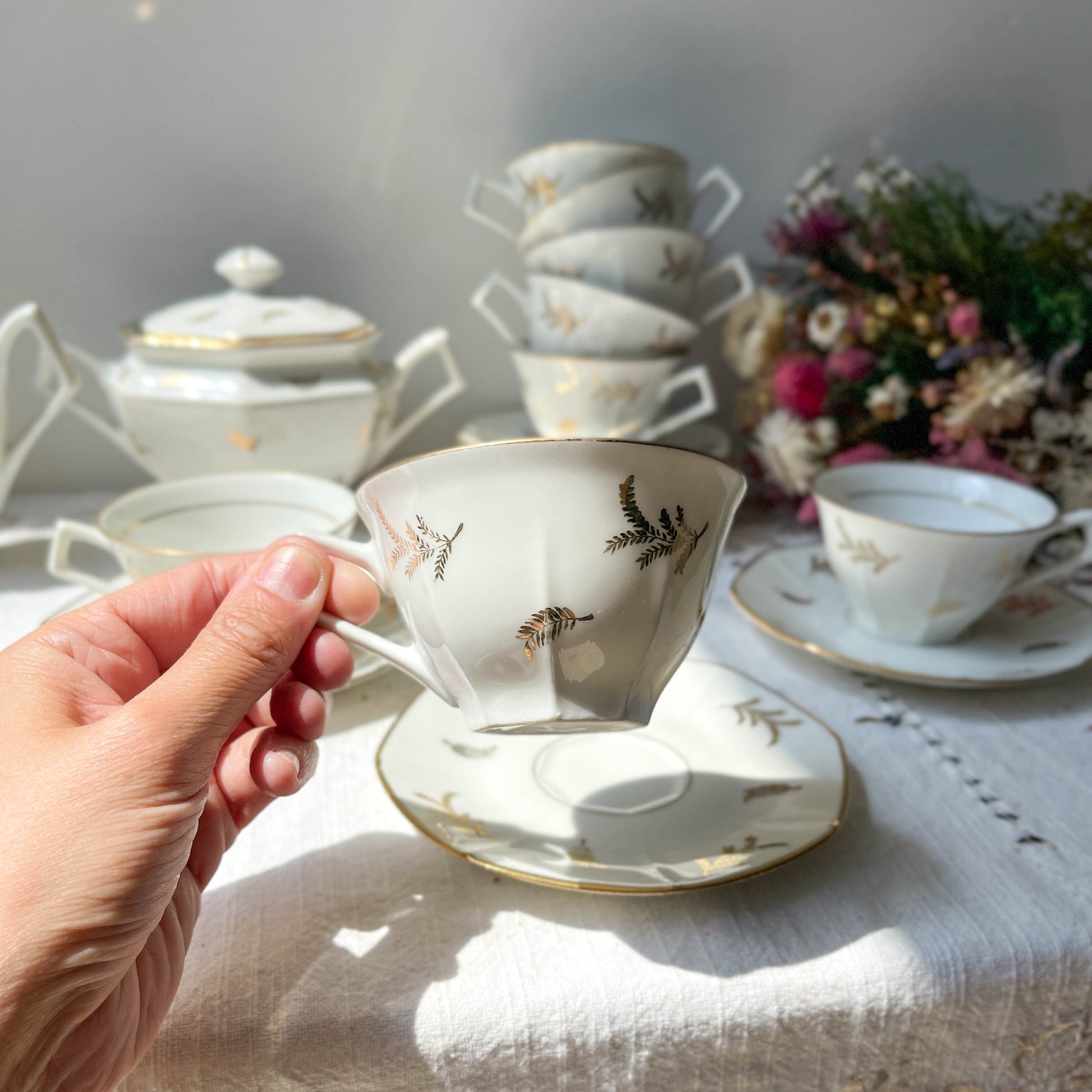 Service à thé/café vintage en porcelaine blanche doré LIMOGES