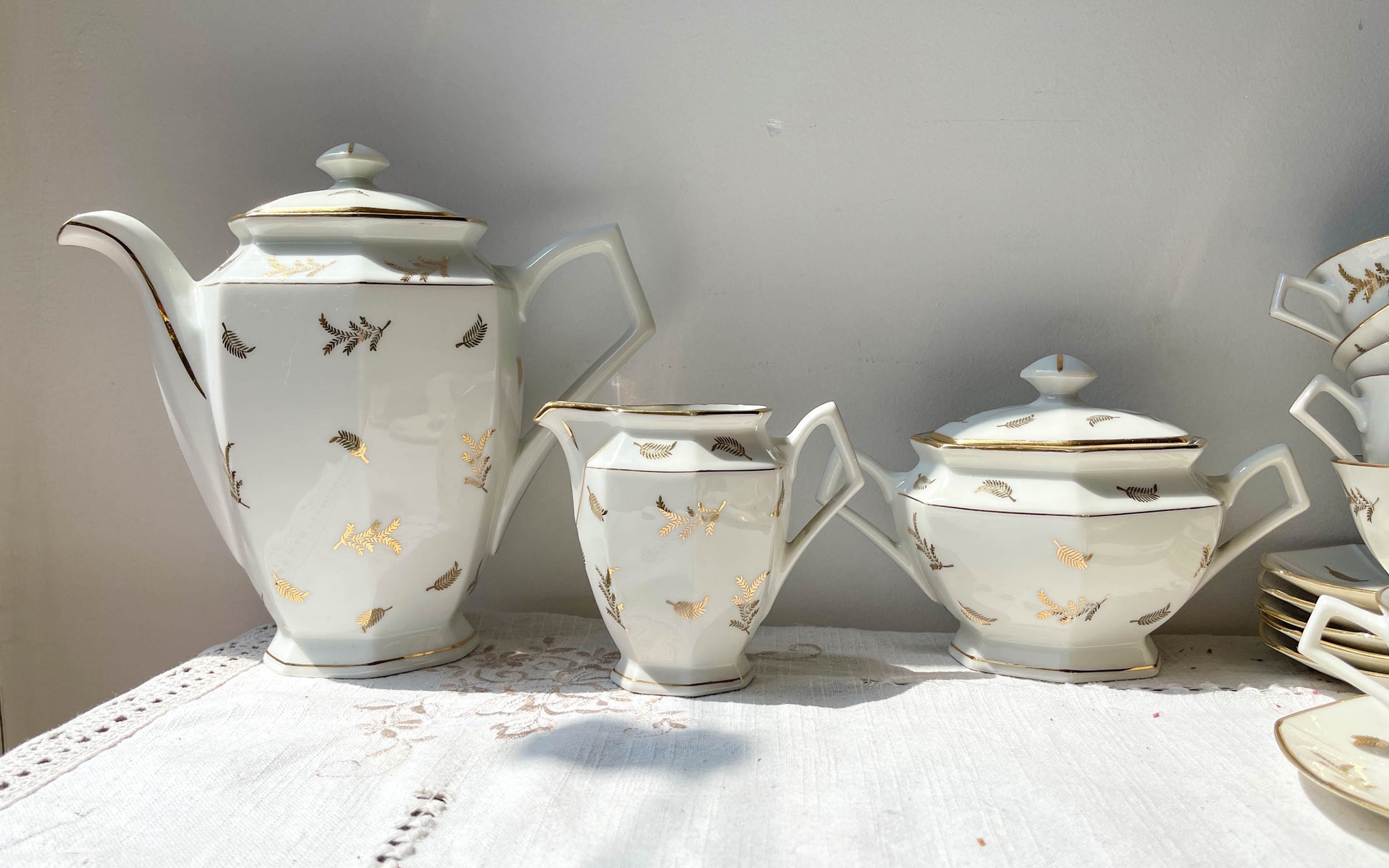 Service à thé/café vintage en porcelaine blanche doré LIMOGES