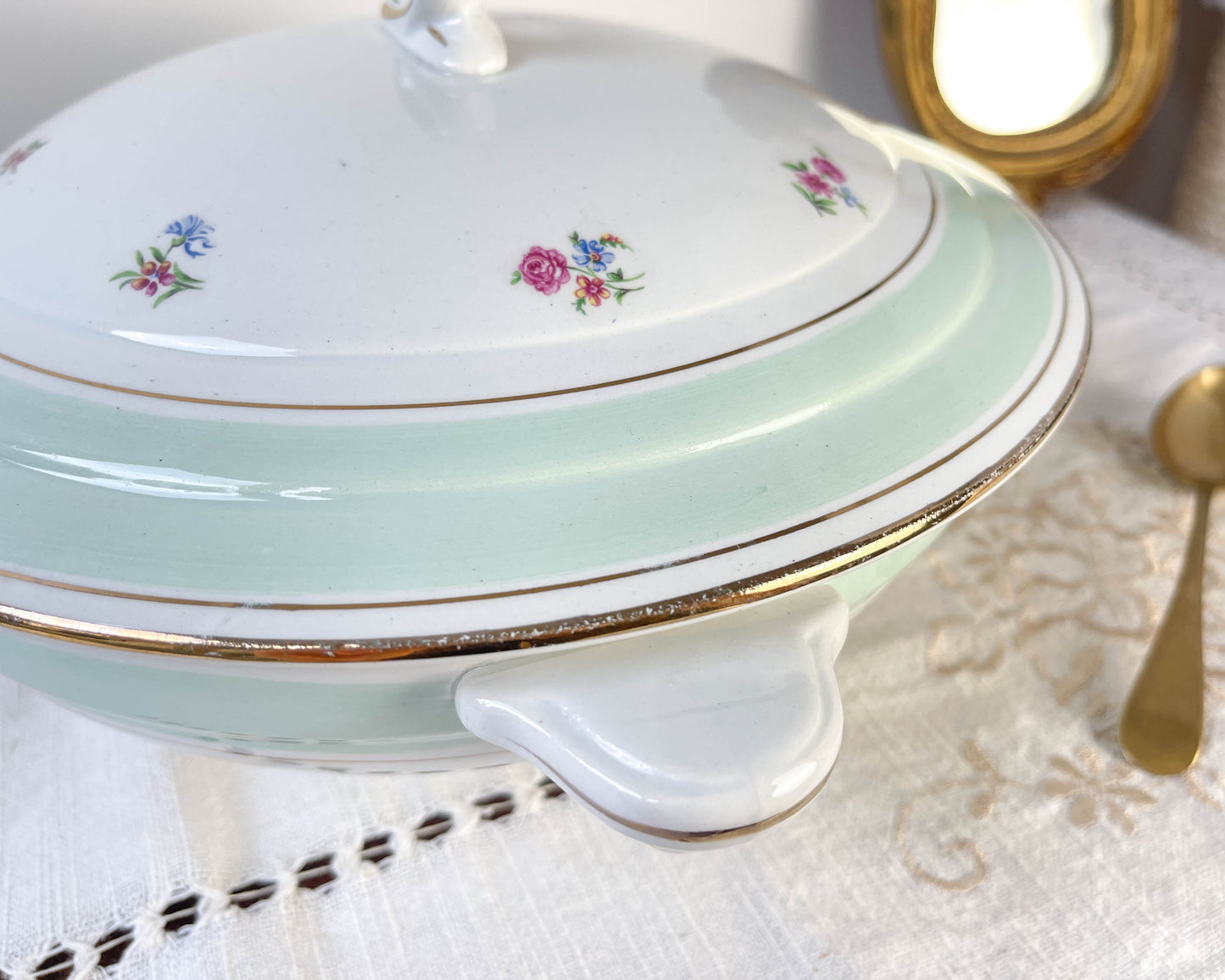 Soupière porcelaine vintage fleuri blanche verte SALINS 66 de 1950s