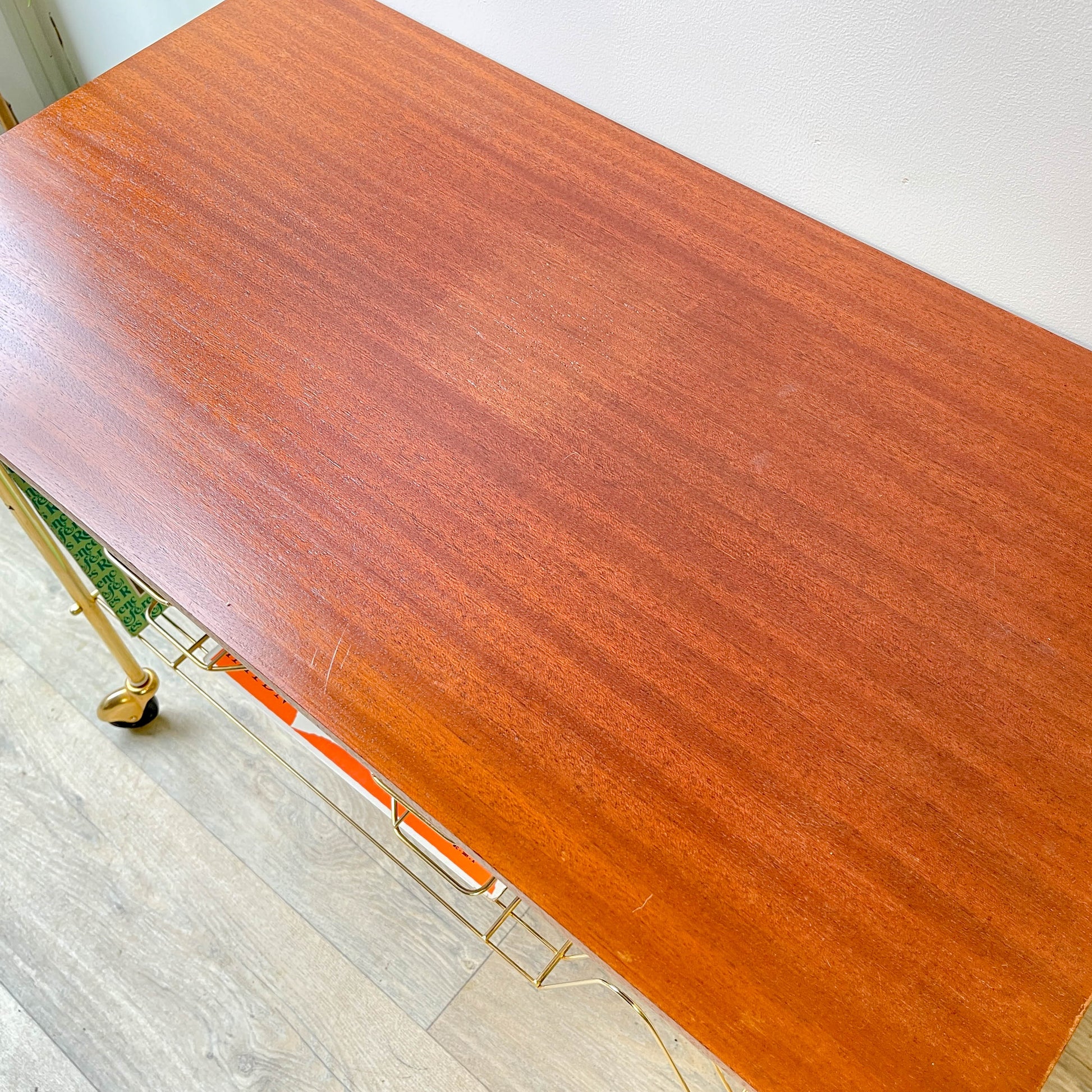 Table d'appoint vintage range vinyles - Laiton & Bois – Années 50/60