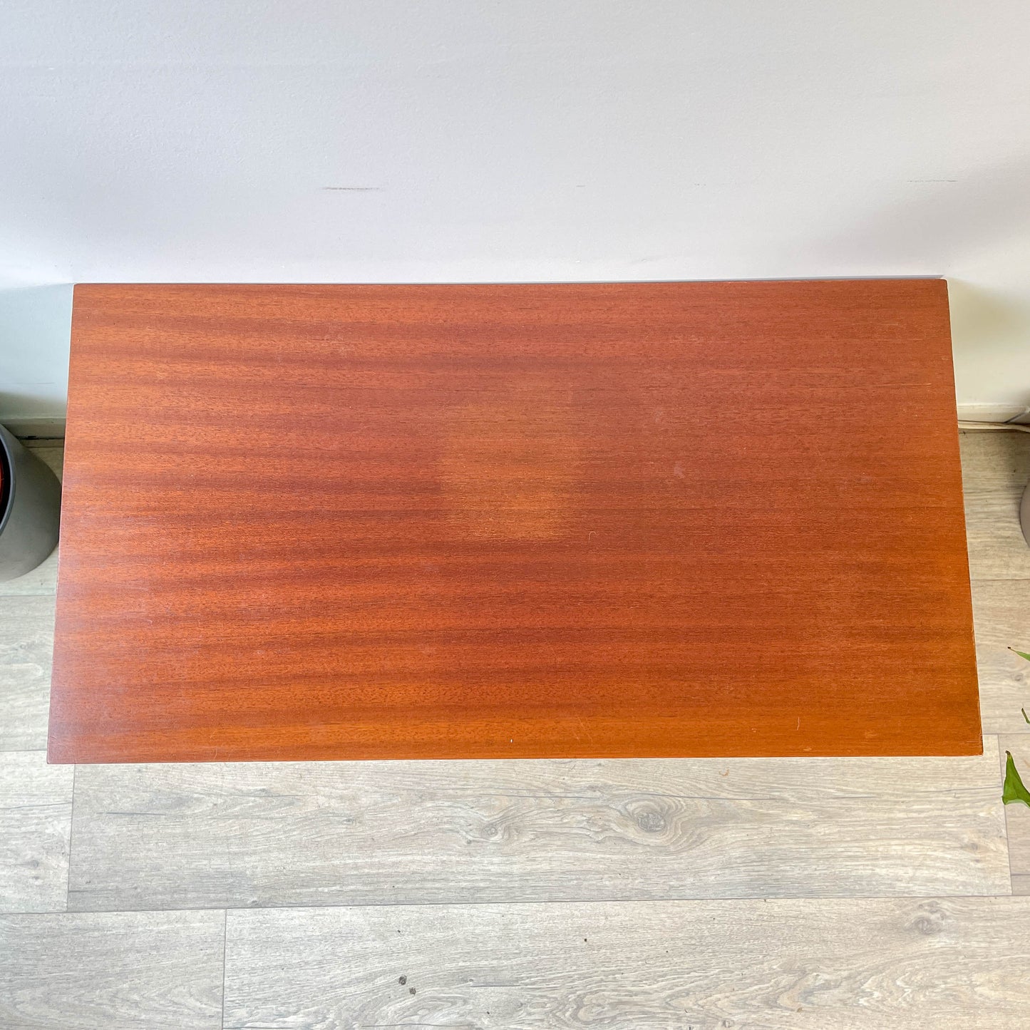 Table d'appoint vintage range vinyles - Laiton & Bois – Années 50/60