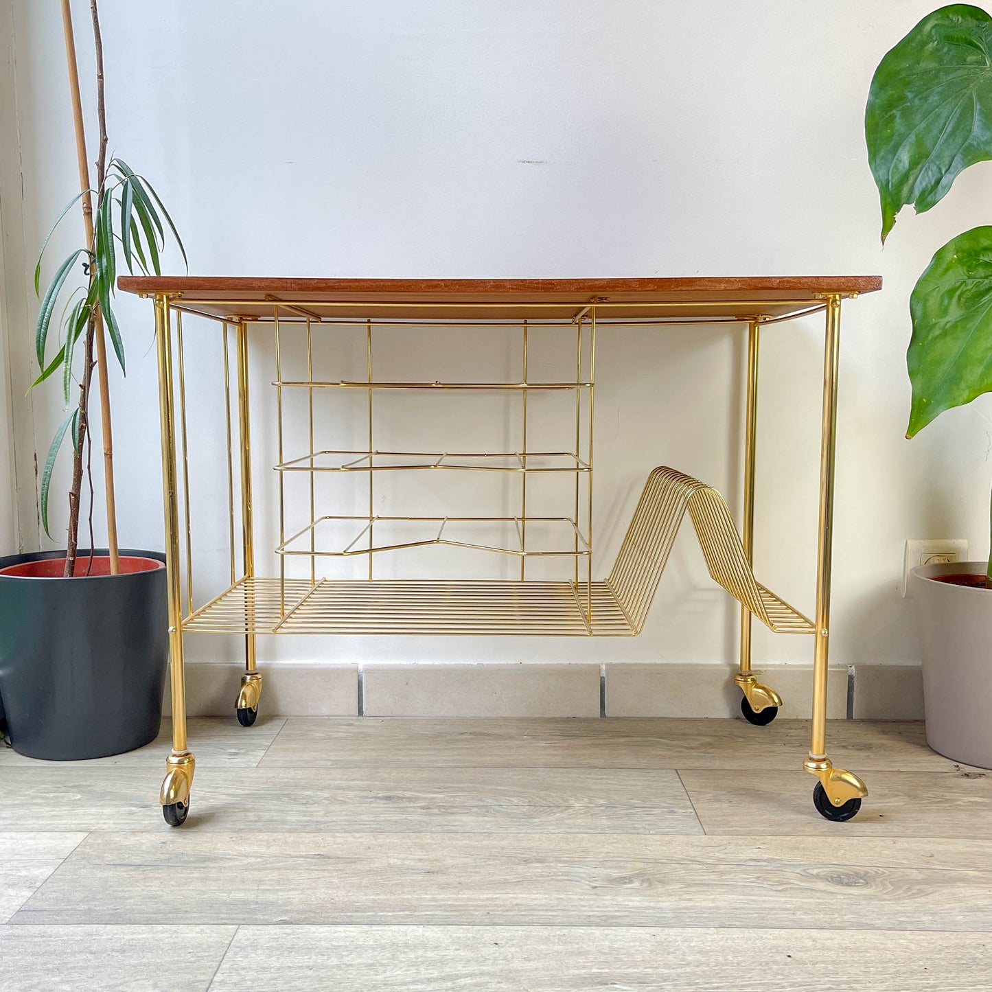 Table d'appoint vintage range vinyles - Laiton & Bois – Années 50/60