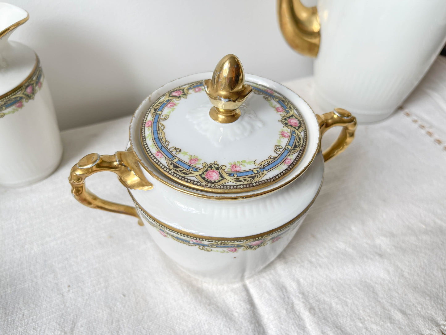 Service à thé et café 12 personnes Limoges Chabrol & Poirier - Porcelaine Française