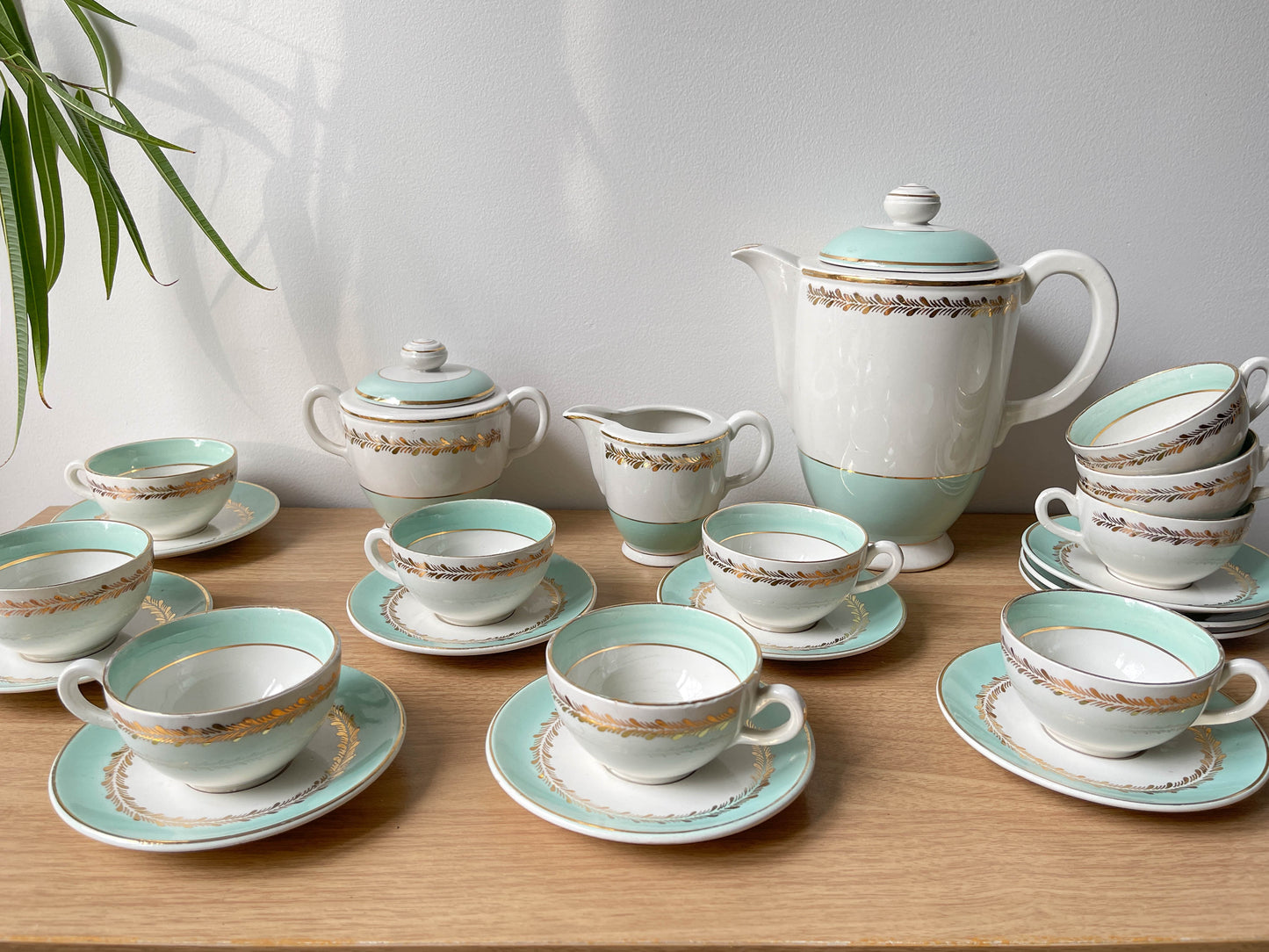 Service à thé/café vintage en porcelaine blanche verte doré LUNEVILLE made in France
