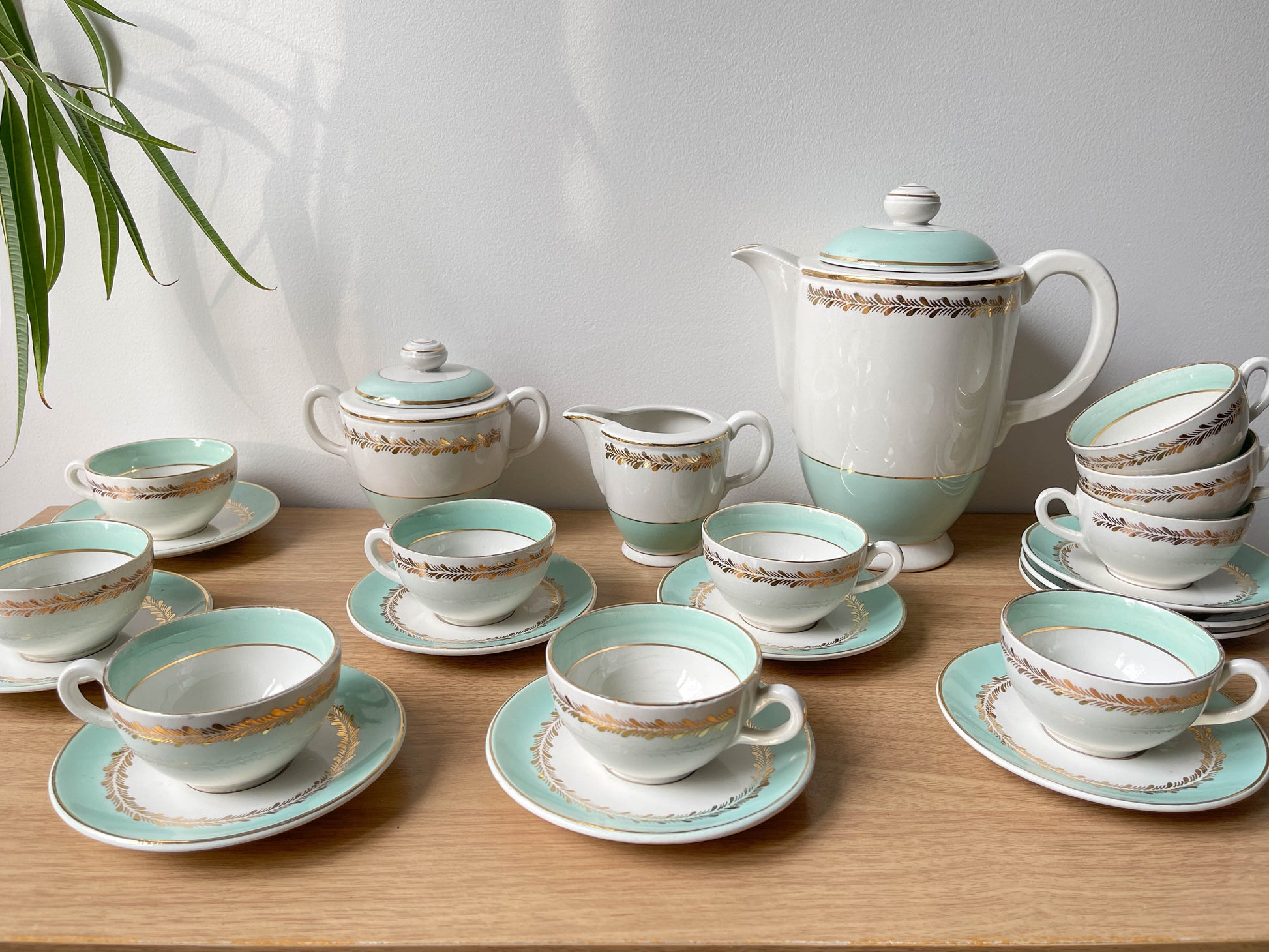 Service à thé/café vintage en porcelaine blanche verte doré LUNEVILLE made in France