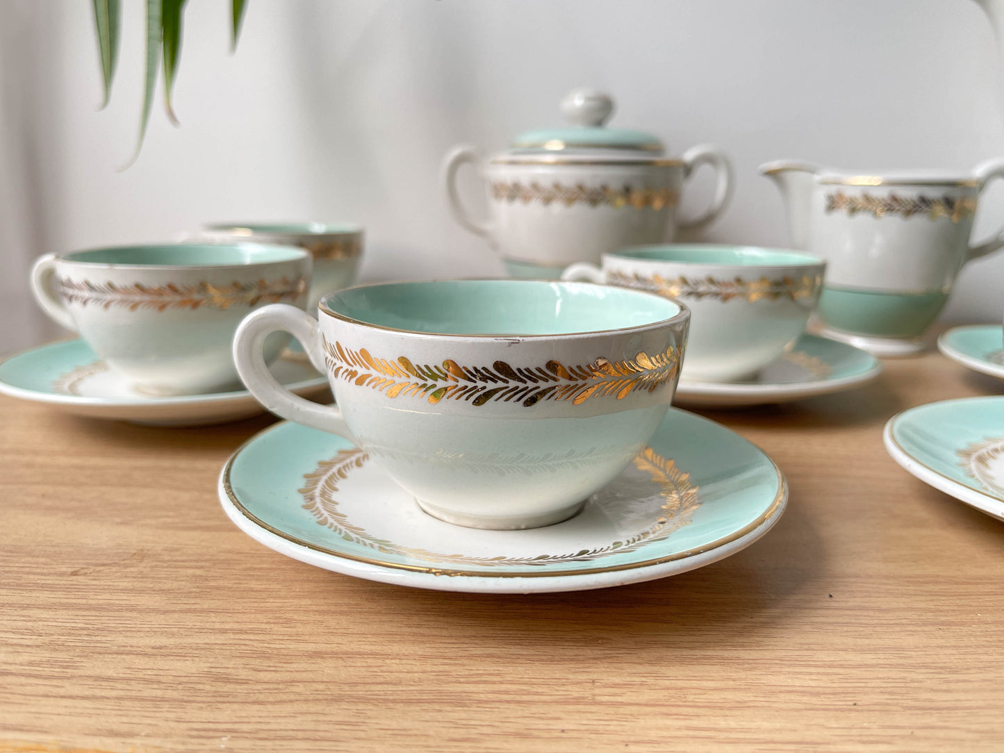 Service à thé/café vintage en porcelaine blanche verte doré LUNEVILLE made in France