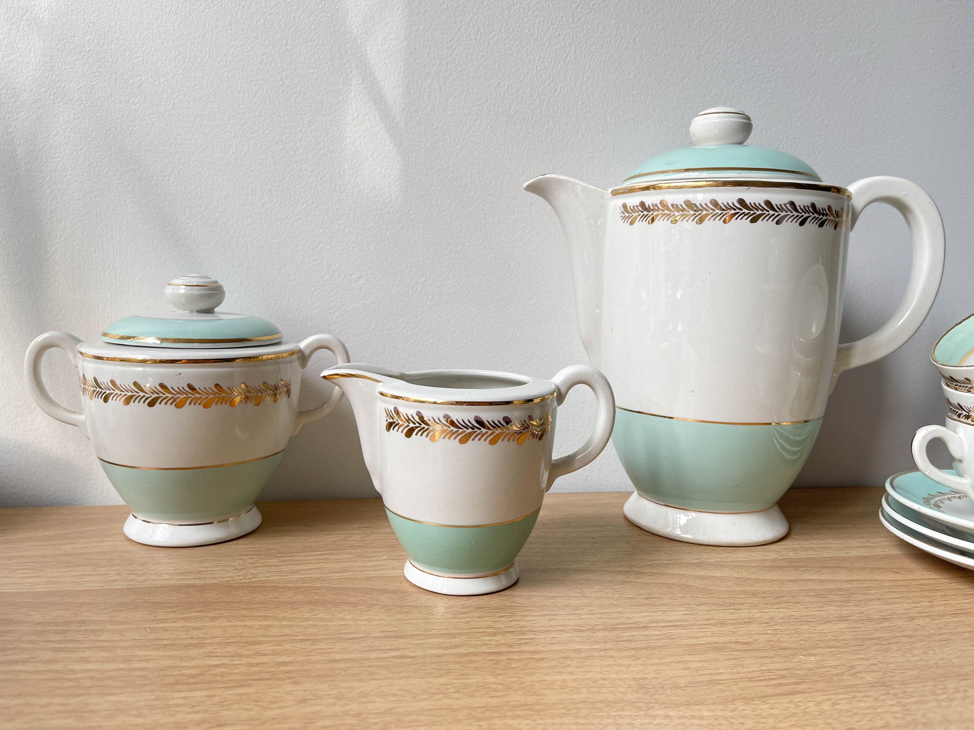 Service à thé/café vintage en porcelaine blanche verte doré LUNEVILLE made in France