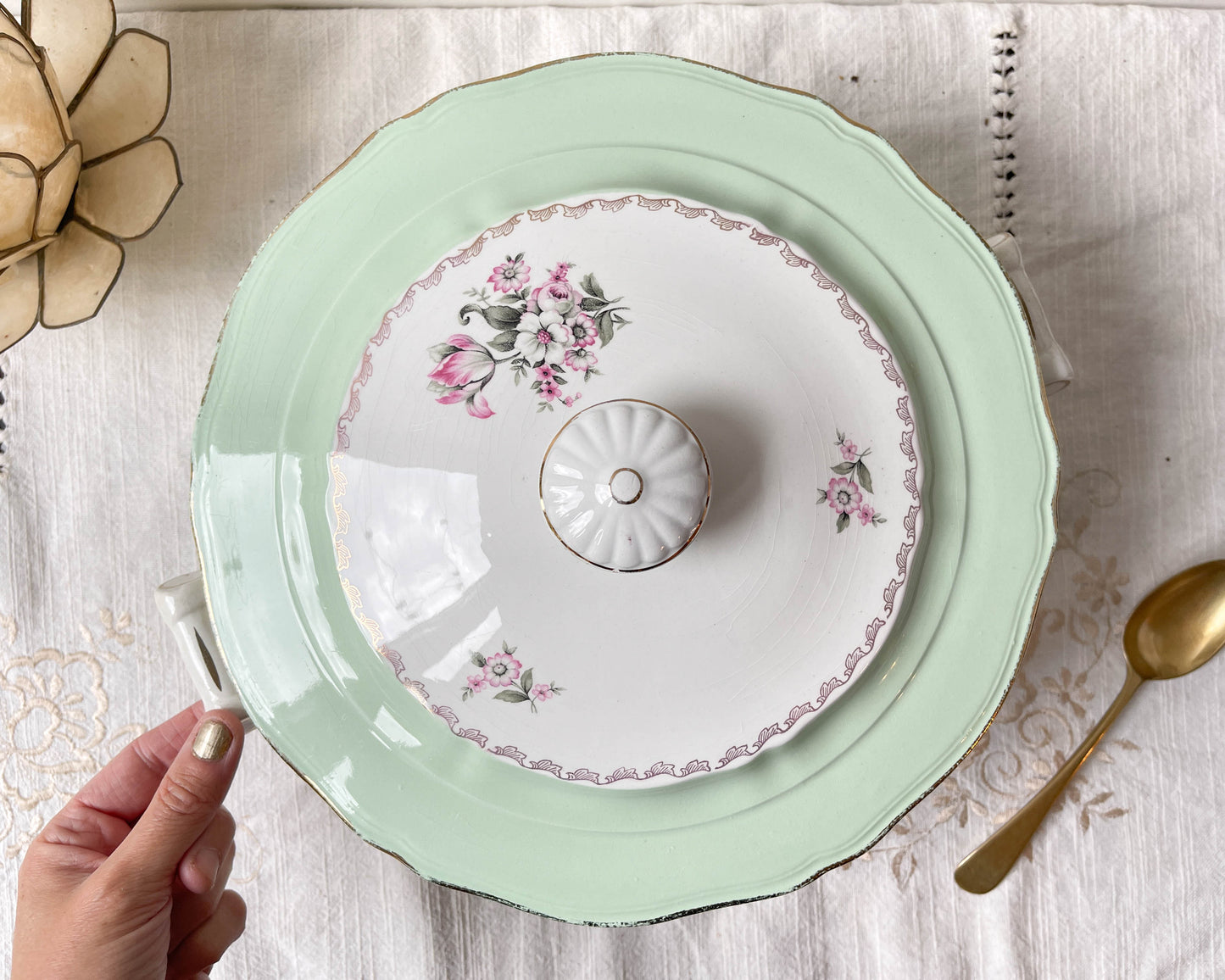 Soupière porcelaine vintage fleuri blanche verte L'Amandinoise France modèle Astrid 1950s