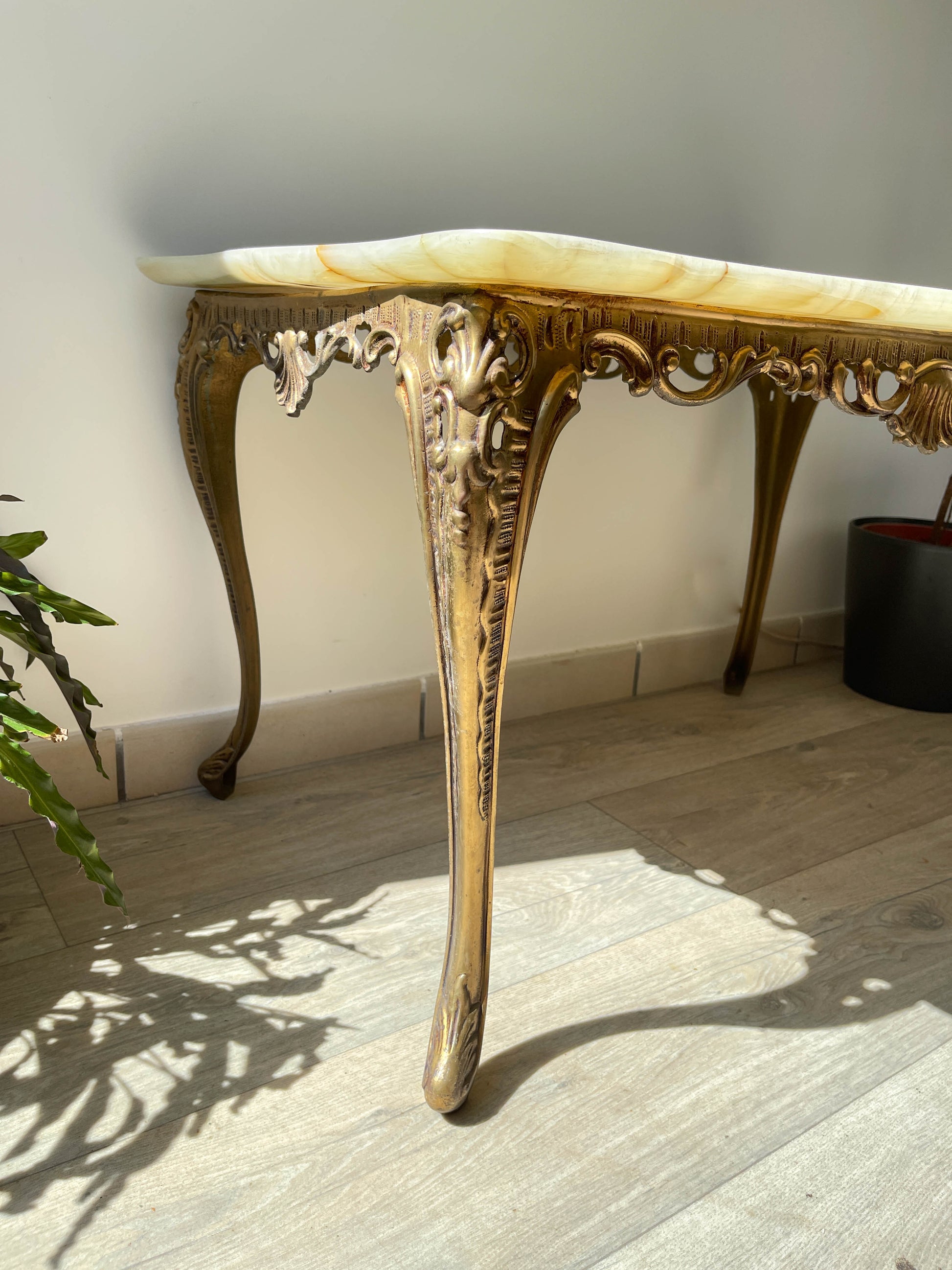 Table basse en marbre et bronze vintage