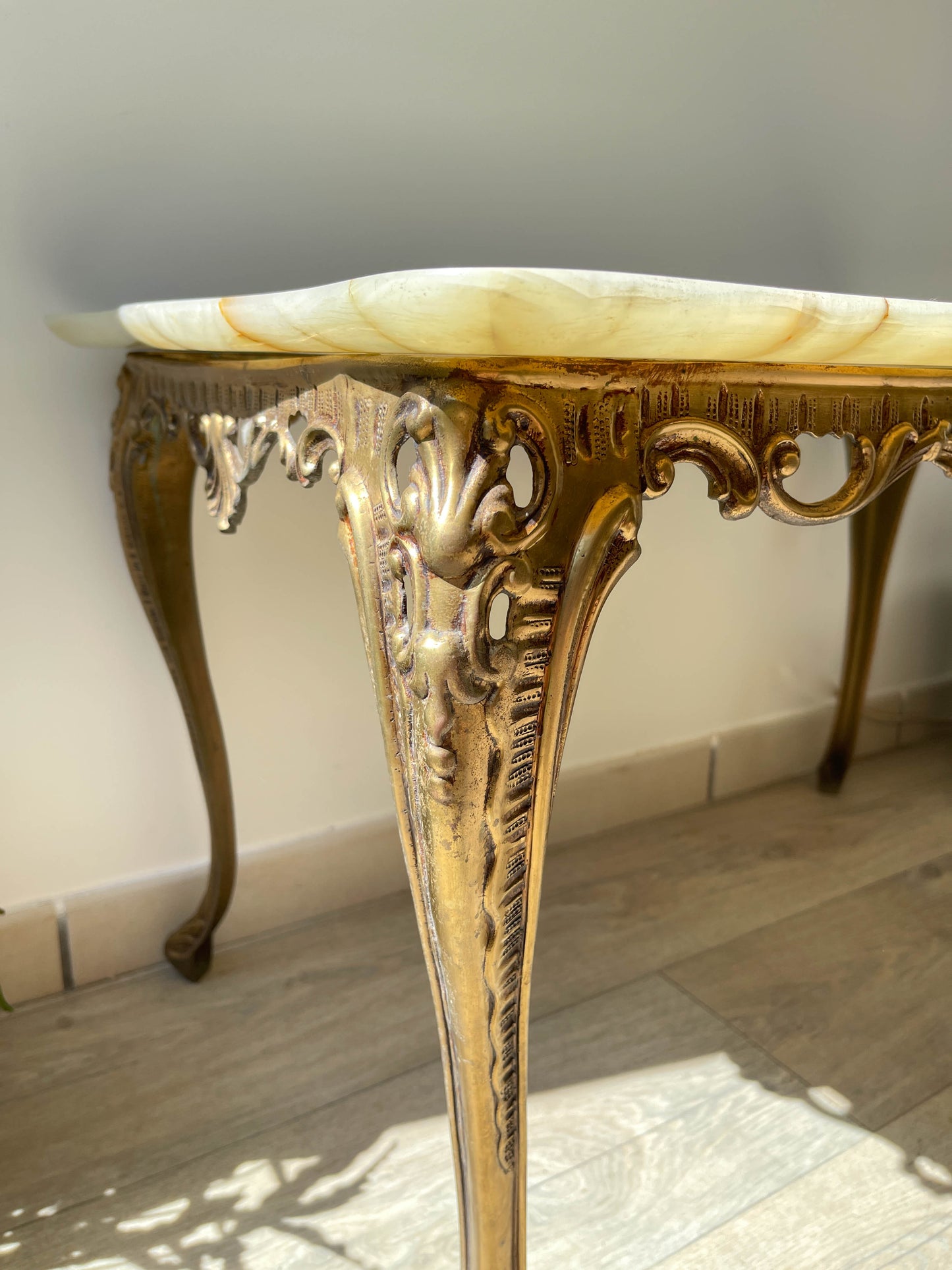 Table basse en marbre et bronze vintage