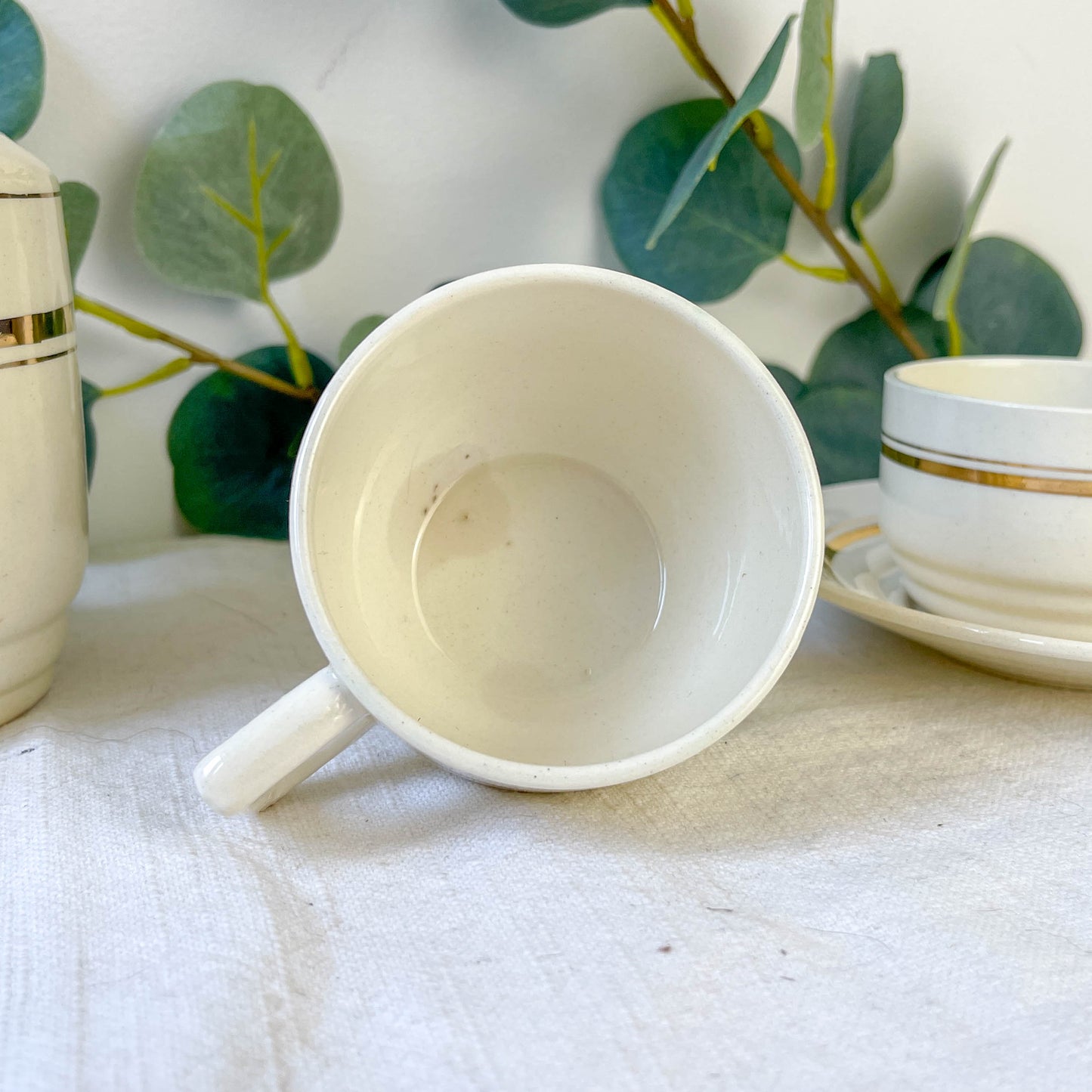 Service à café St Amand 10 personnes – Porcelaine vintage blanche et dorée