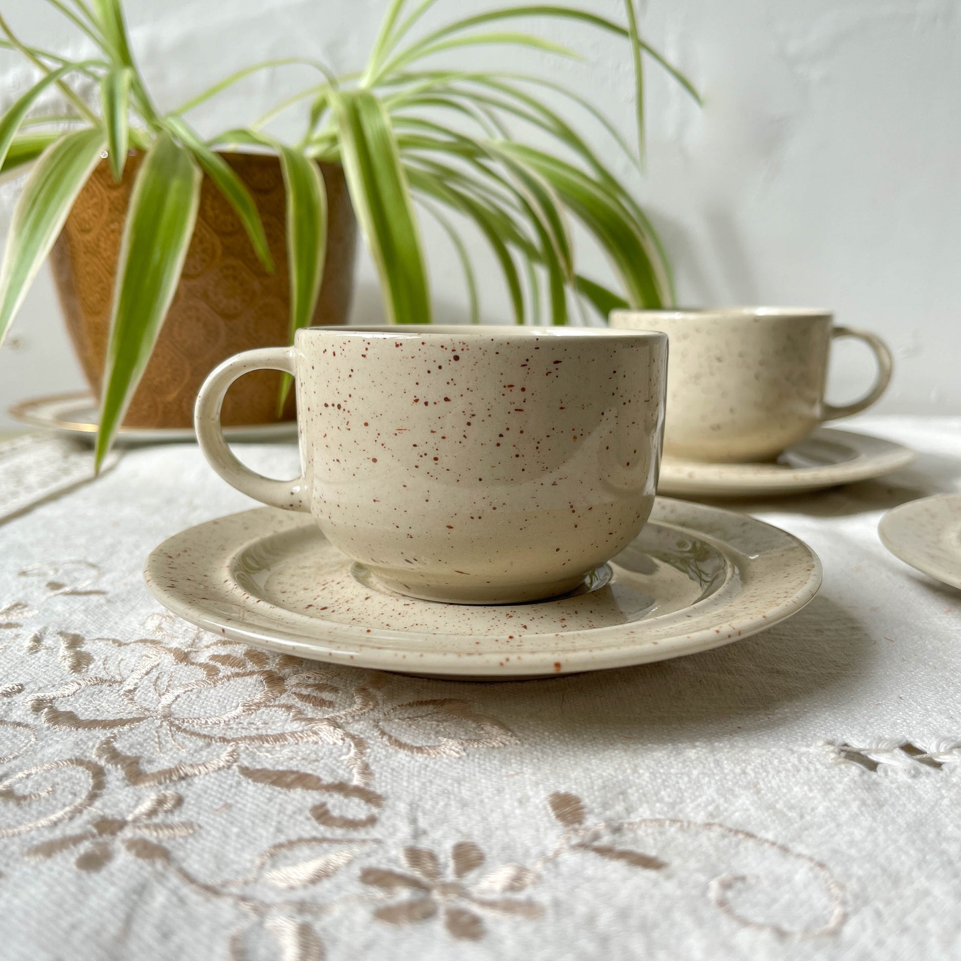 Tasses à café/thé en grès moucheté Tulowice mid century XXe