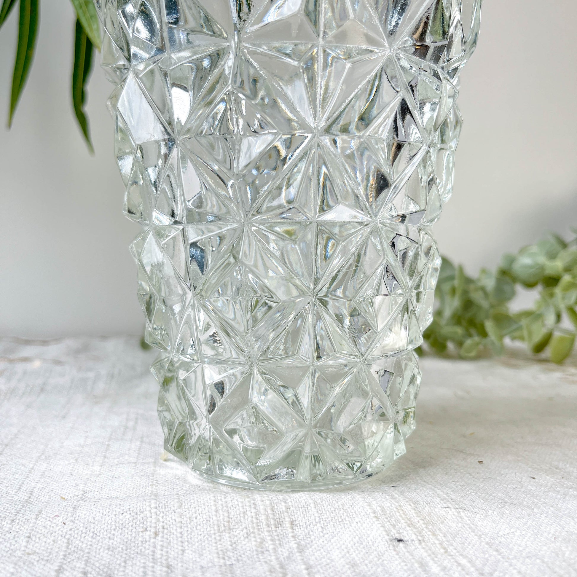 Petit Vase vintage en verre motif géométrique