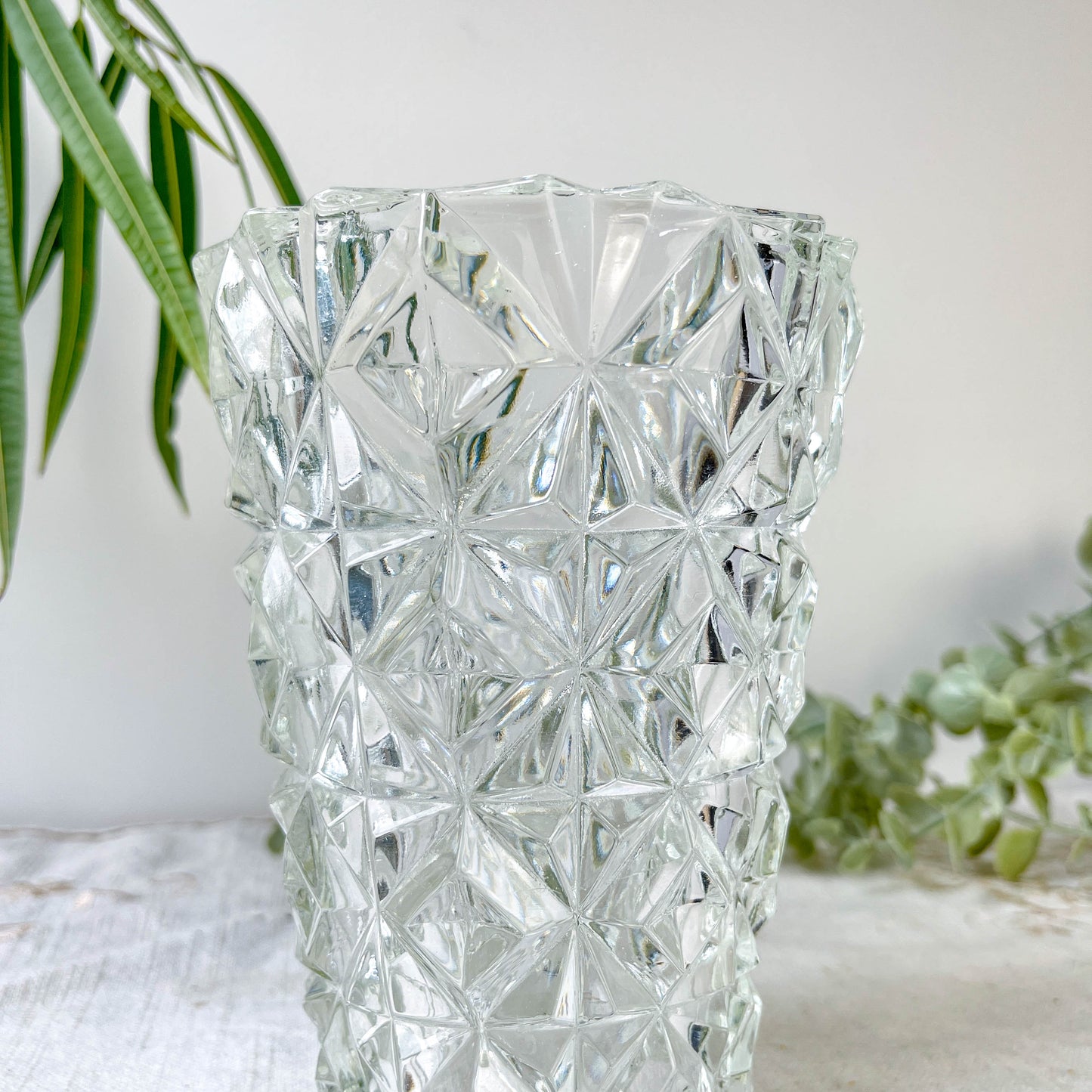 Petit Vase vintage en verre motif géométrique