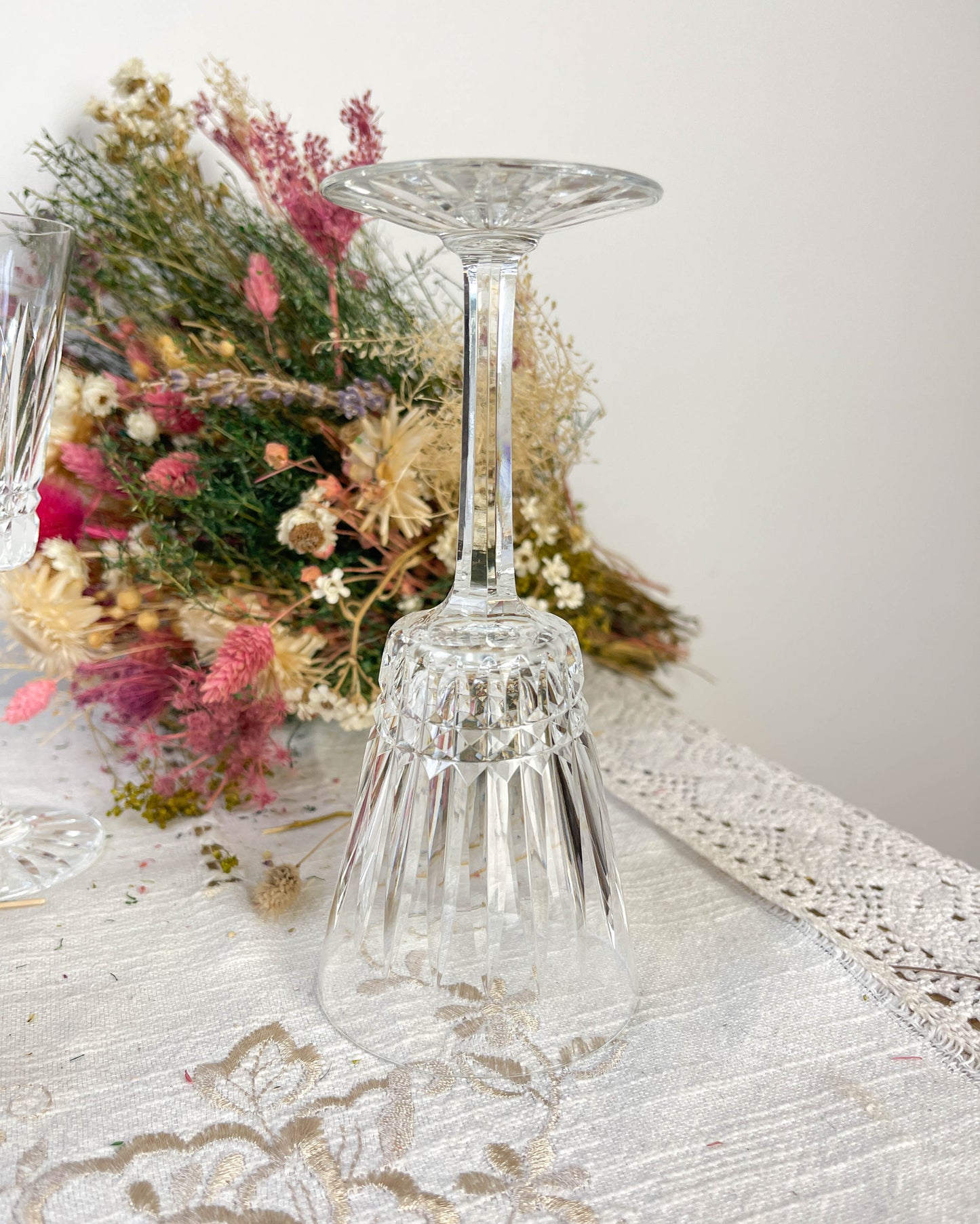 6 Verres à vin rouge Cristal ciselé Français