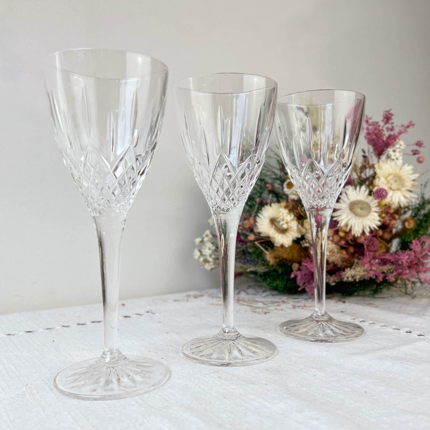 Verres en cristal ciselé vintage