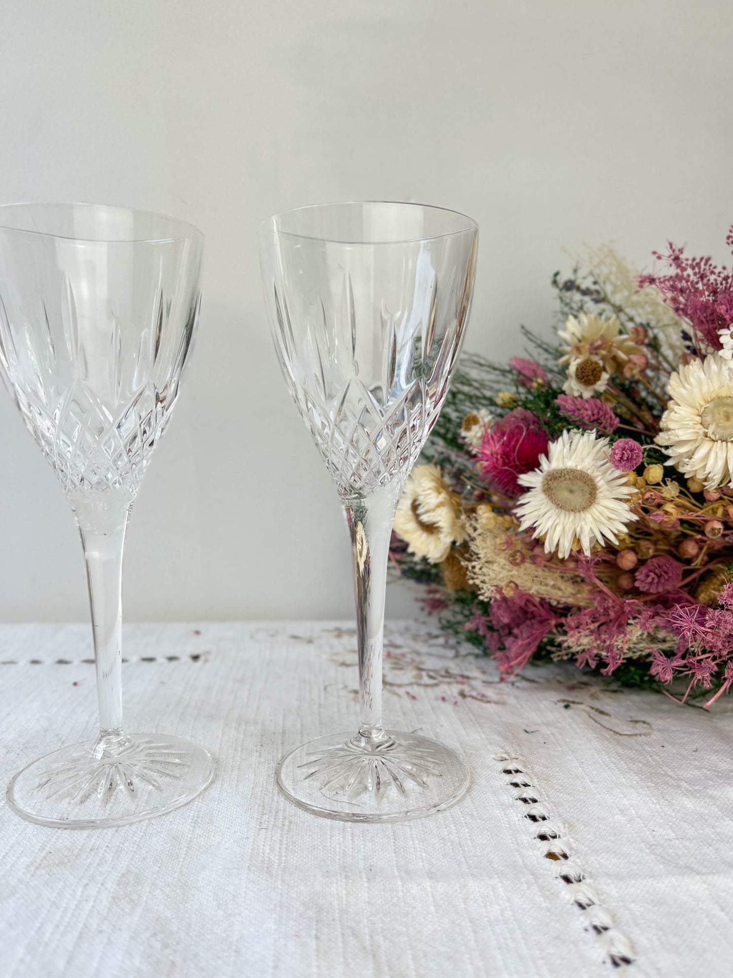 Verres en cristal ciselé vintage