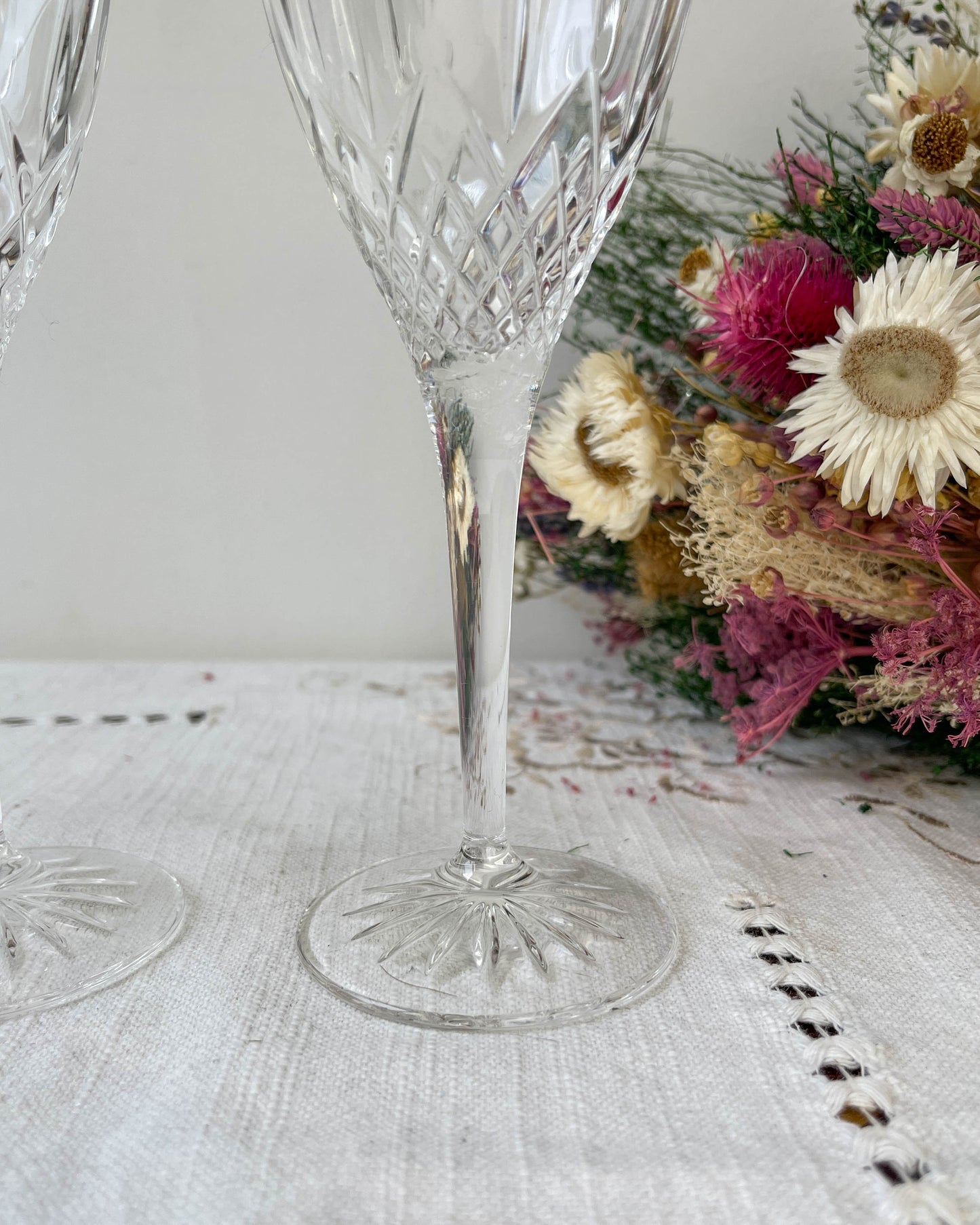 Verres en cristal ciselé vintage