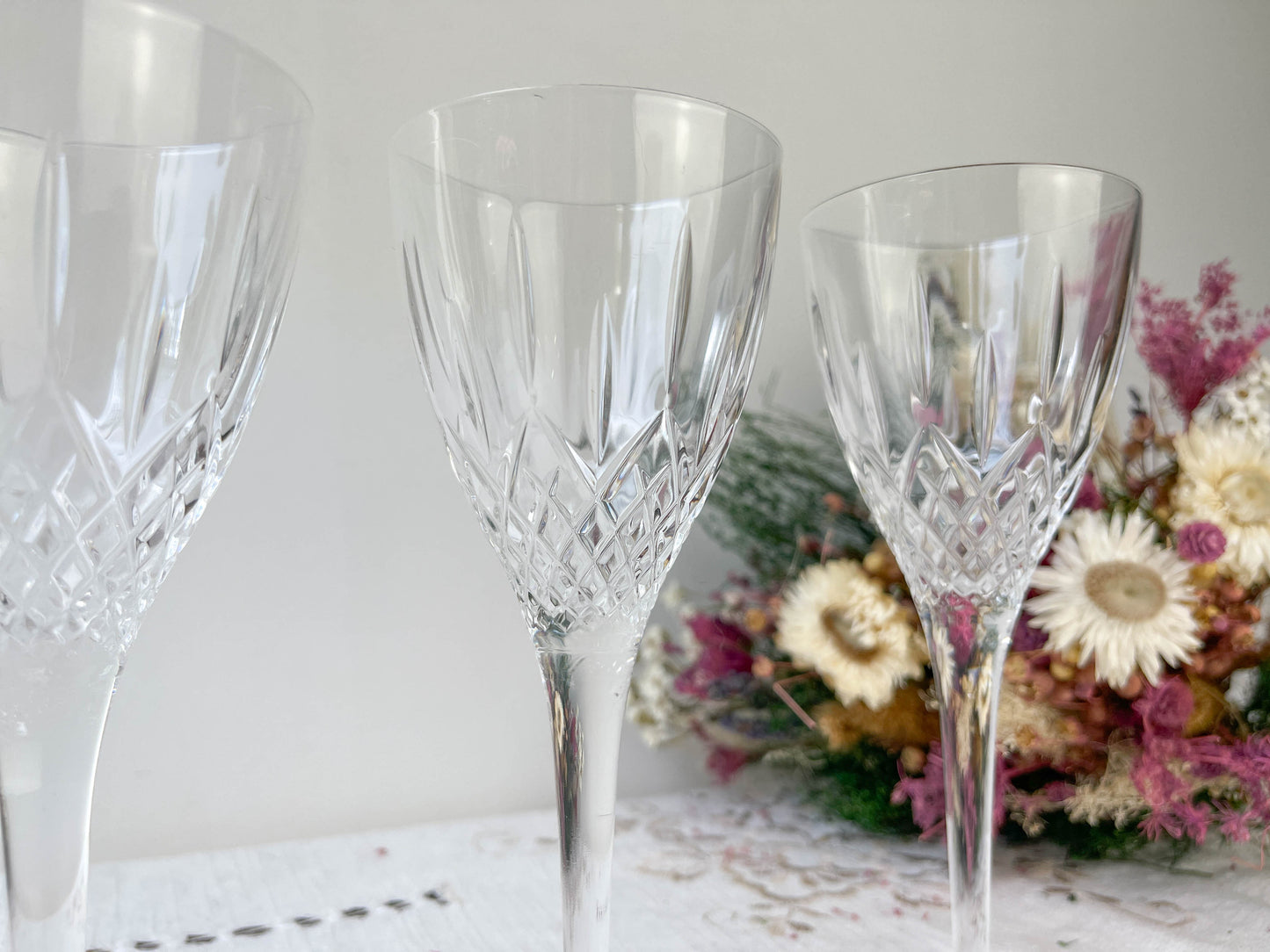 Verres en cristal ciselé vintage