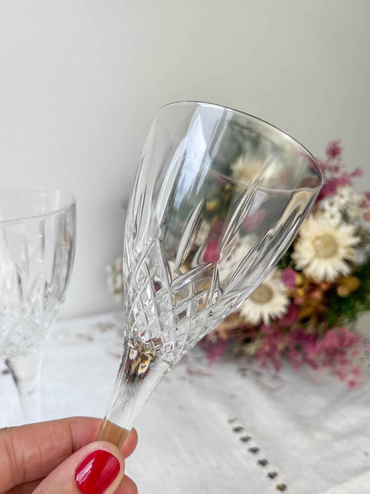 Verres en cristal ciselé vintage