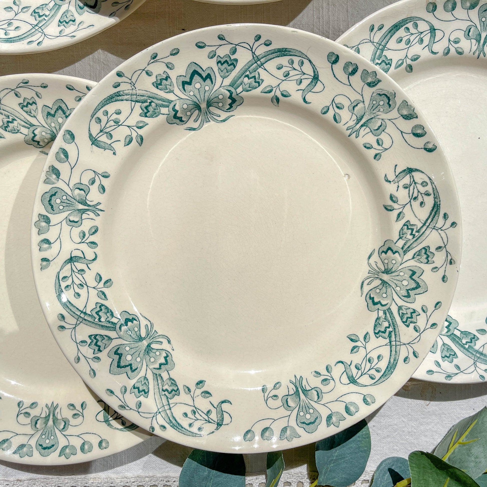 Lot de 6 Assiettes Plates Anciennes Terre de Fer "Figuig" – Longchamp XIXe