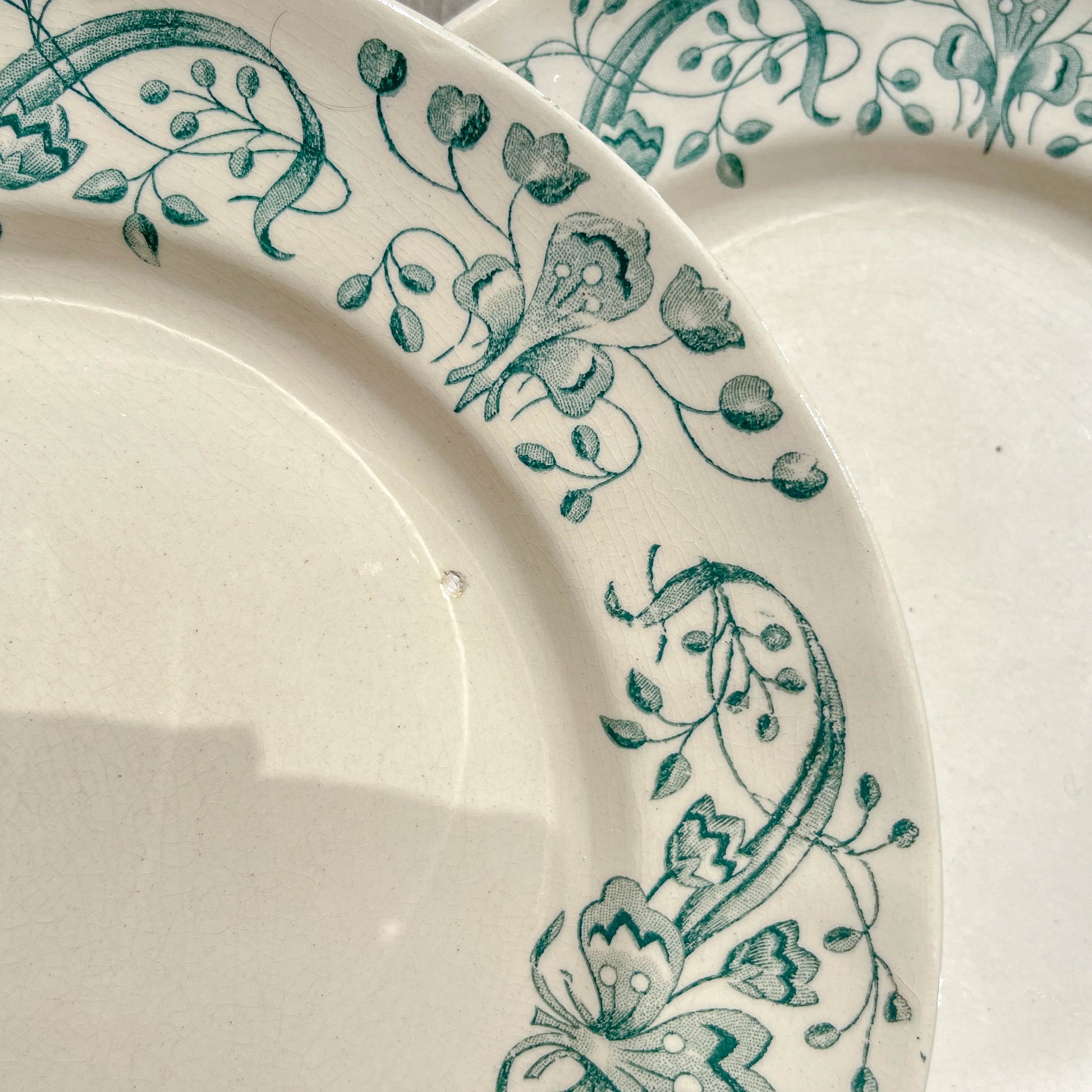 Lot de 6 Assiettes Plates Anciennes Terre de Fer "Figuig" – Longchamp XIXe