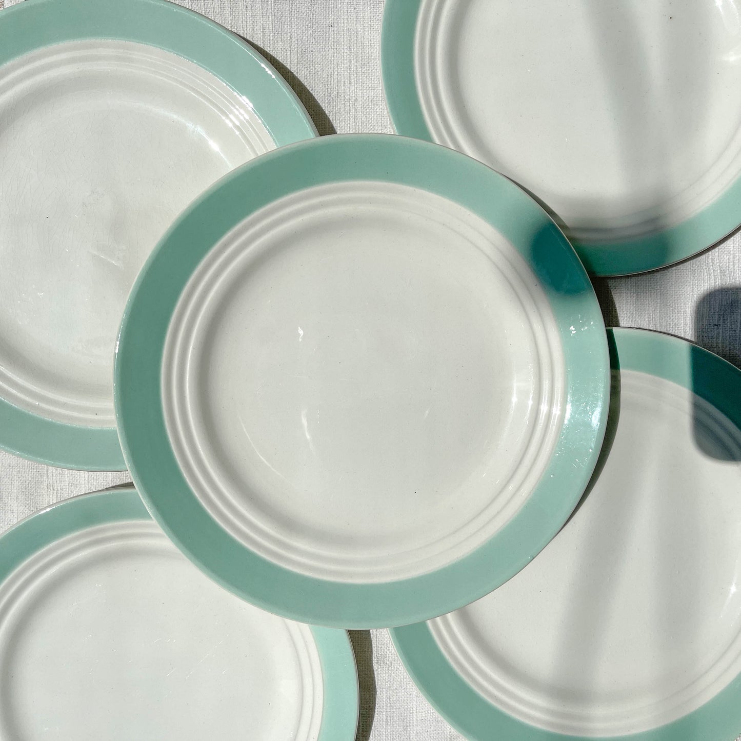 5 Petites assiettes vintage en porcelaine française blanches vertes Céranord