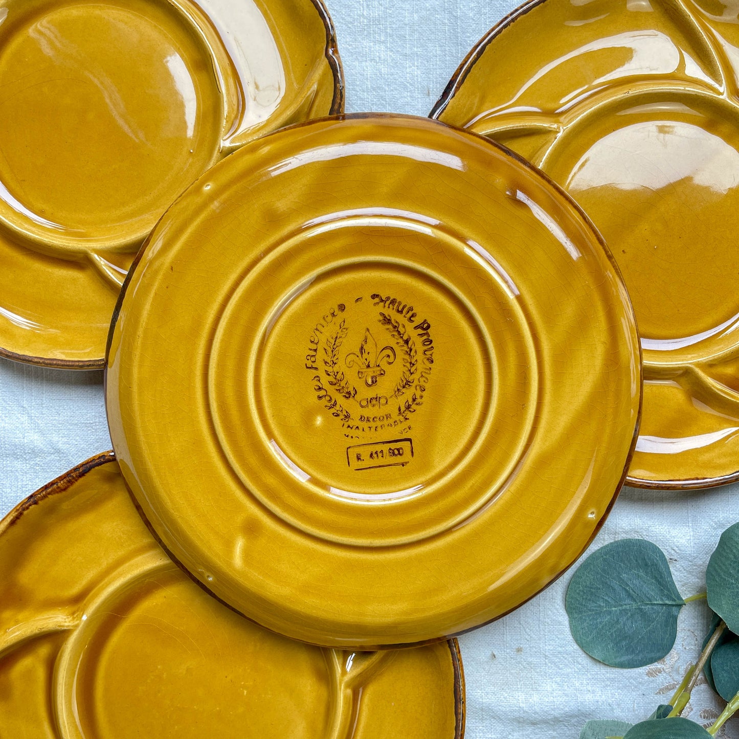 Assiettes à fondue vintage en céramique ADP France 1950, vaisselle compartimentée rétro, lot de 4
