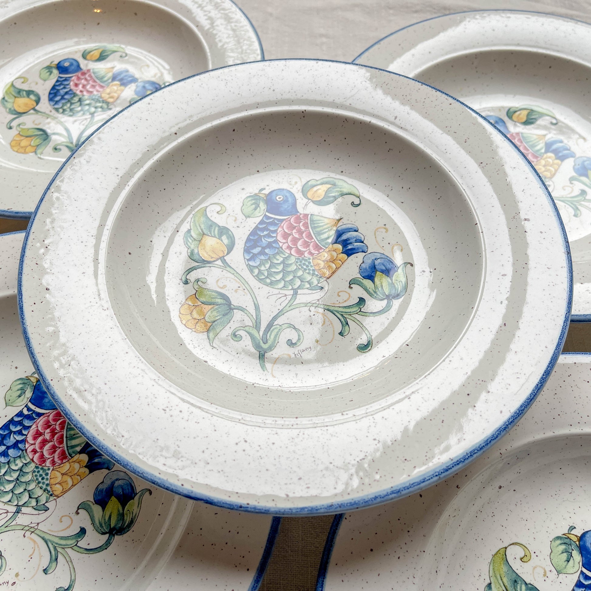 5 Assiettes Creuses en Faïence Italienne mouchetée "TIFFANY" – Motif Oiseau Vintage