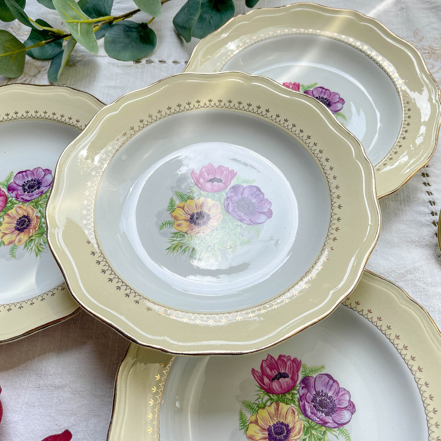 4 Assiettes creuses en porcelaine vintage motif fleuri blanche jaune doré L'Amandinoise "Coopélia"