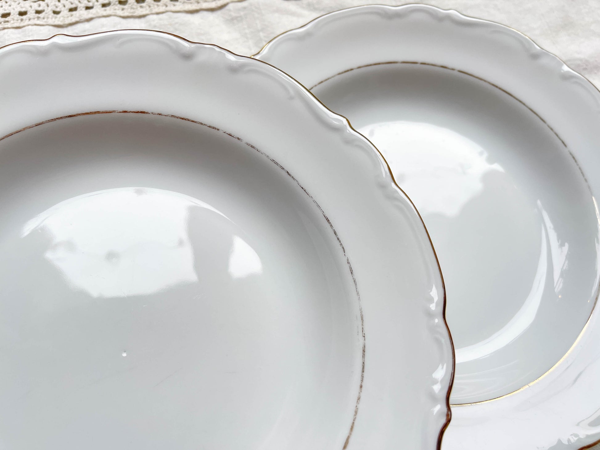 7 Assiettes creuses porcelaine blanche dorée Française Winterling BAVARIA