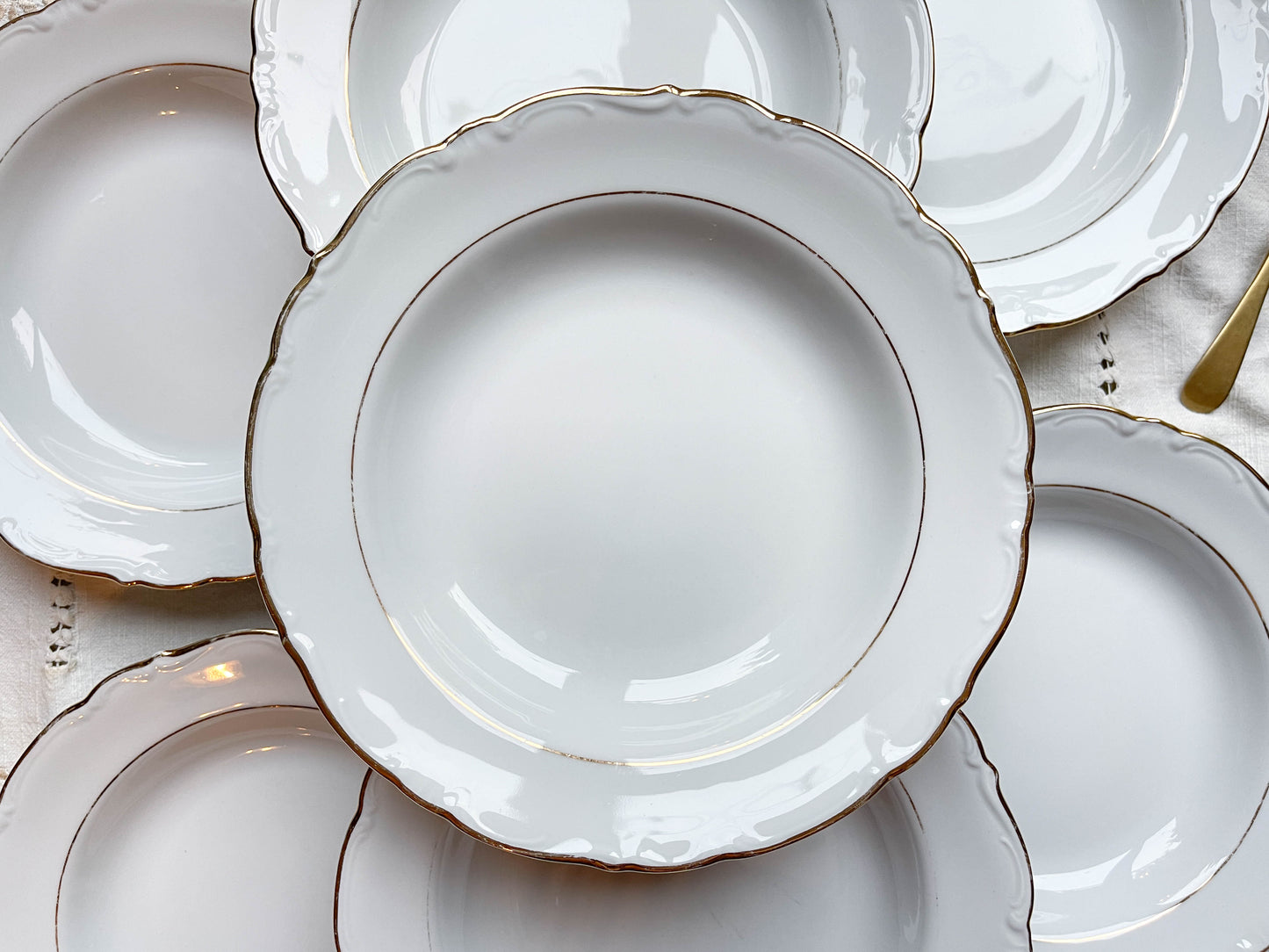 7 Assiettes creuses porcelaine blanche dorée Française Winterling BAVARIA