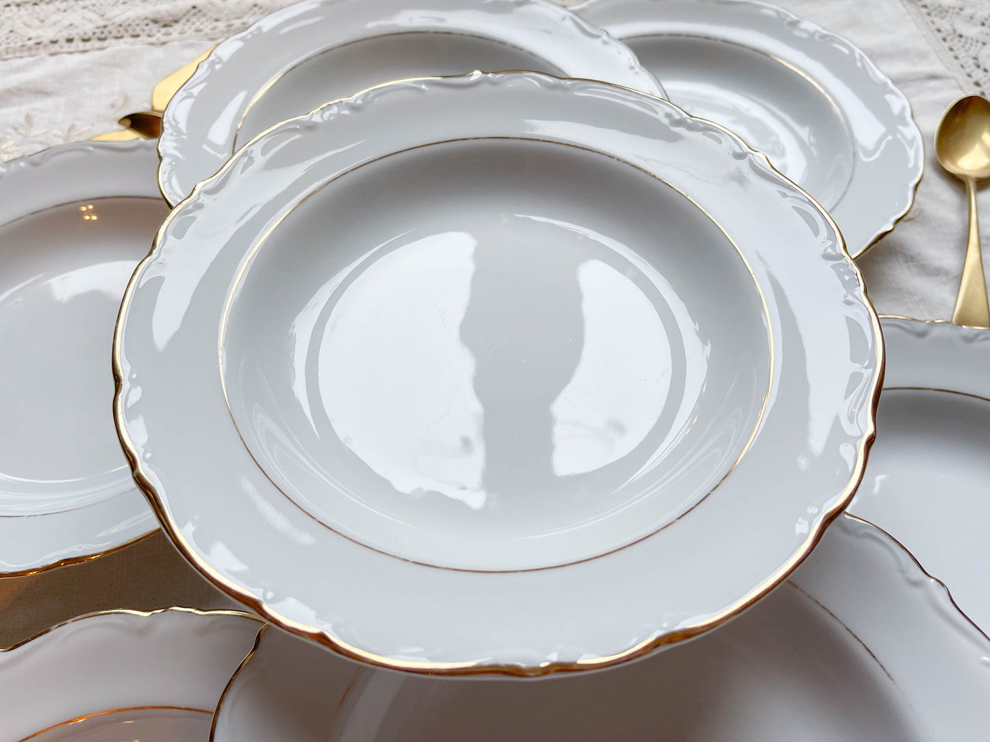 7 Assiettes creuses porcelaine blanche dorée Française Winterling BAVARIA