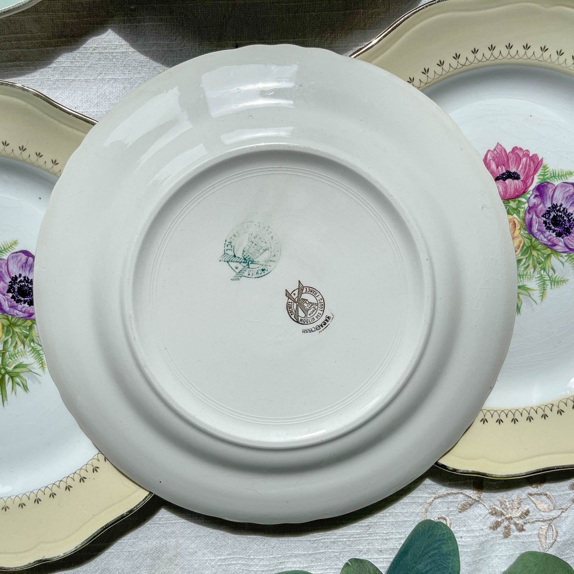 6 assiettes vintage en porcelaine française dépareillées – Jaune, vert, fleuri – Moulin des Loups - L'Amandinoise