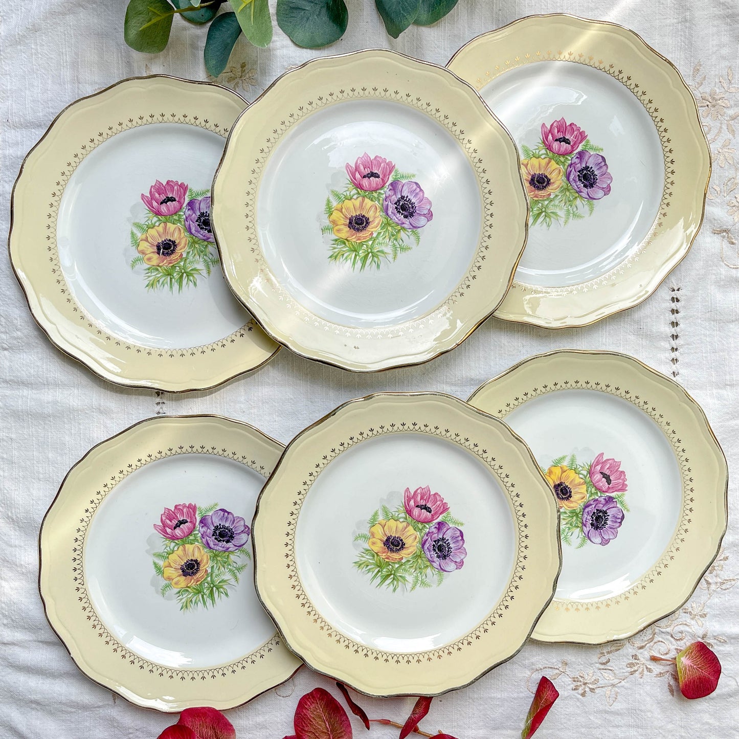6 Assiettes plates en porcelaine vintage motif fleuri blanche jaune doré L'Amandinoise "Coopélia" -Vaisselle vintage fleurie